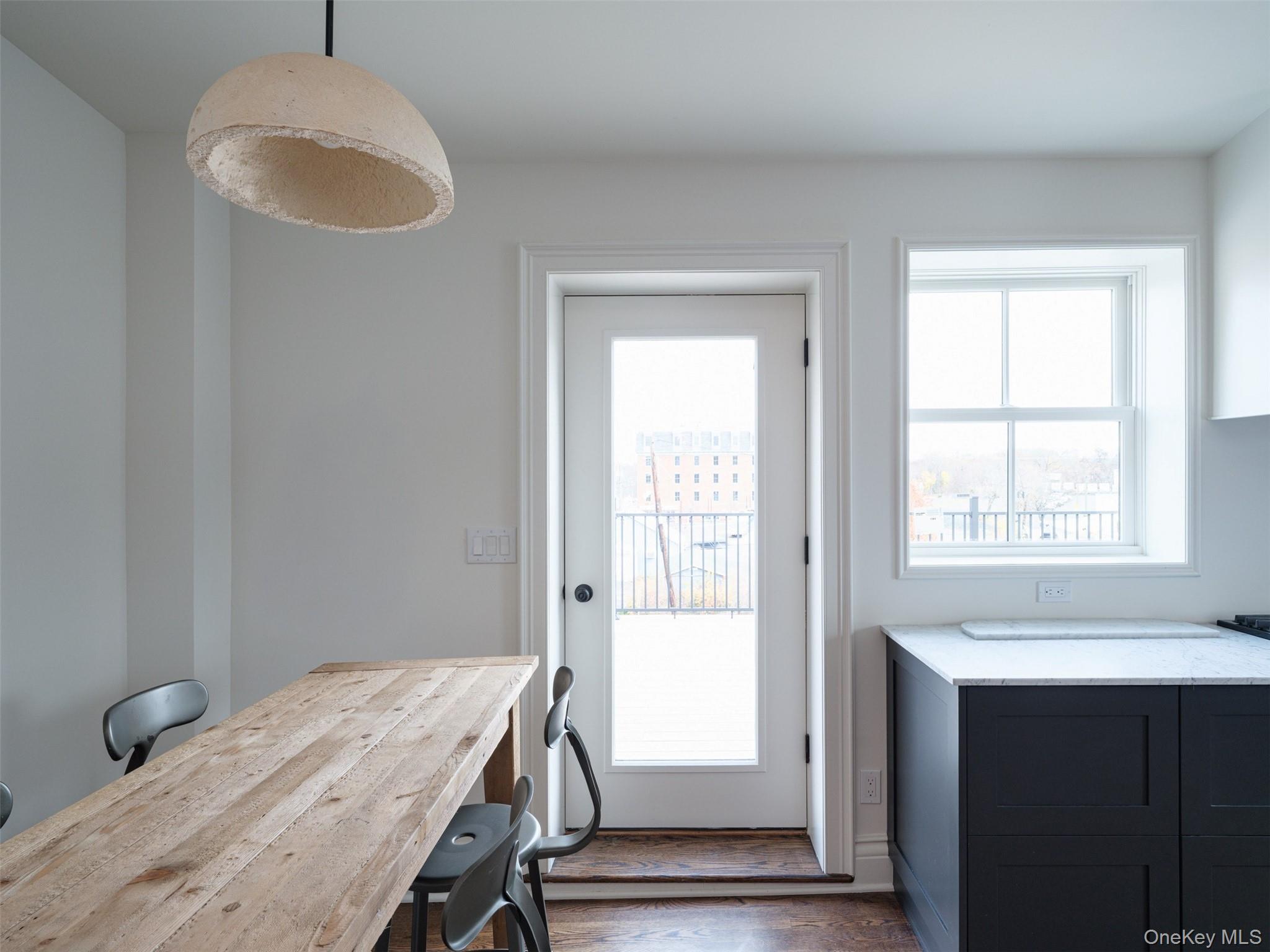 #8 photo, 702-704 Columbia Street, Hudson , NY 12534