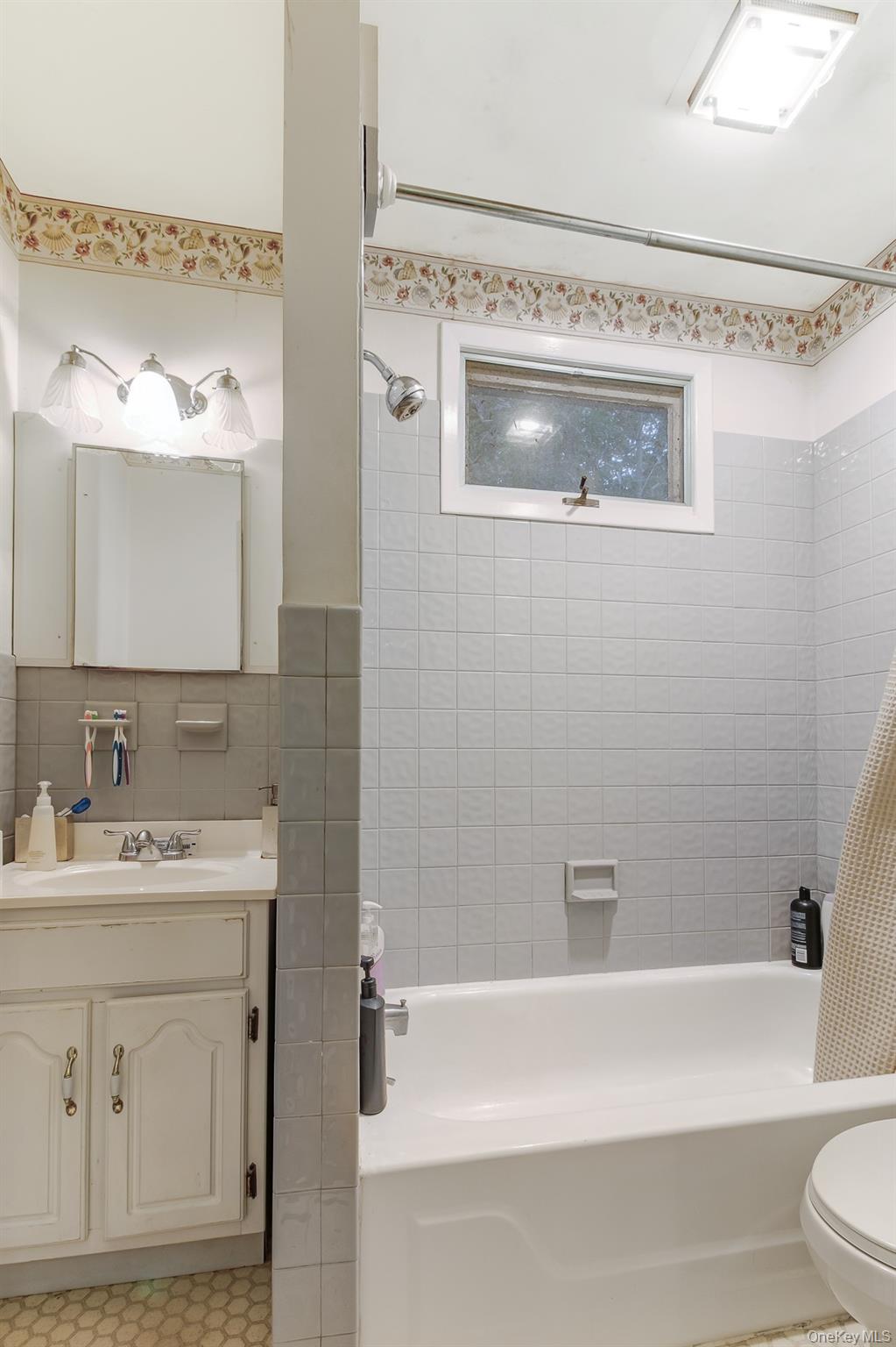 #8 photo, 23 S Airmont Road, Suffern , NY 10901