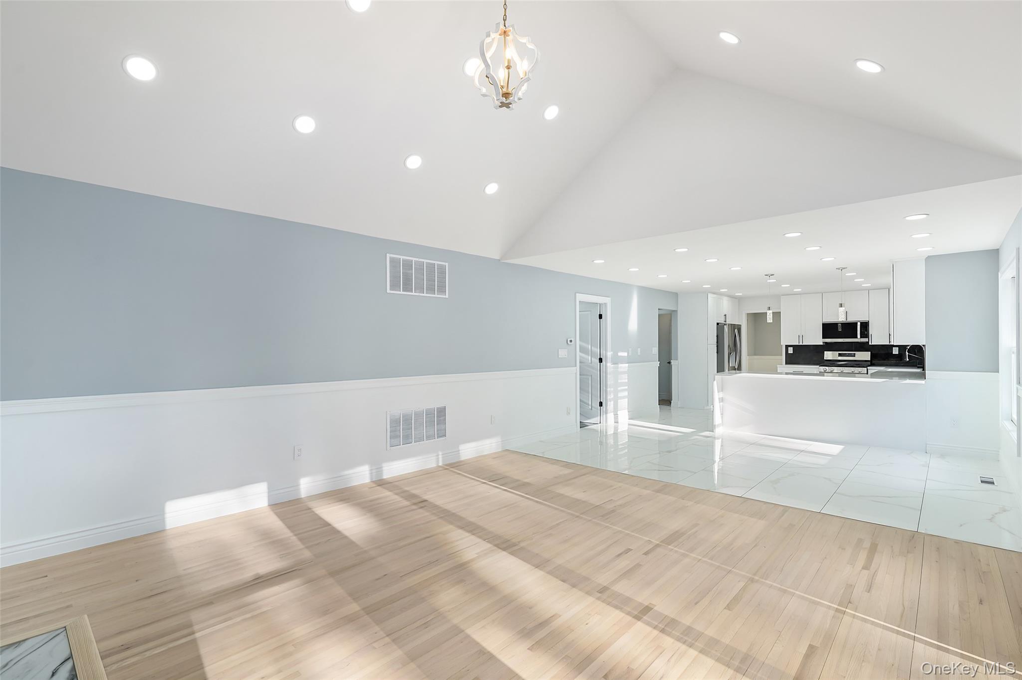 #12 photo, 95 Wellington Court, Yorktown Heights , NY 10598