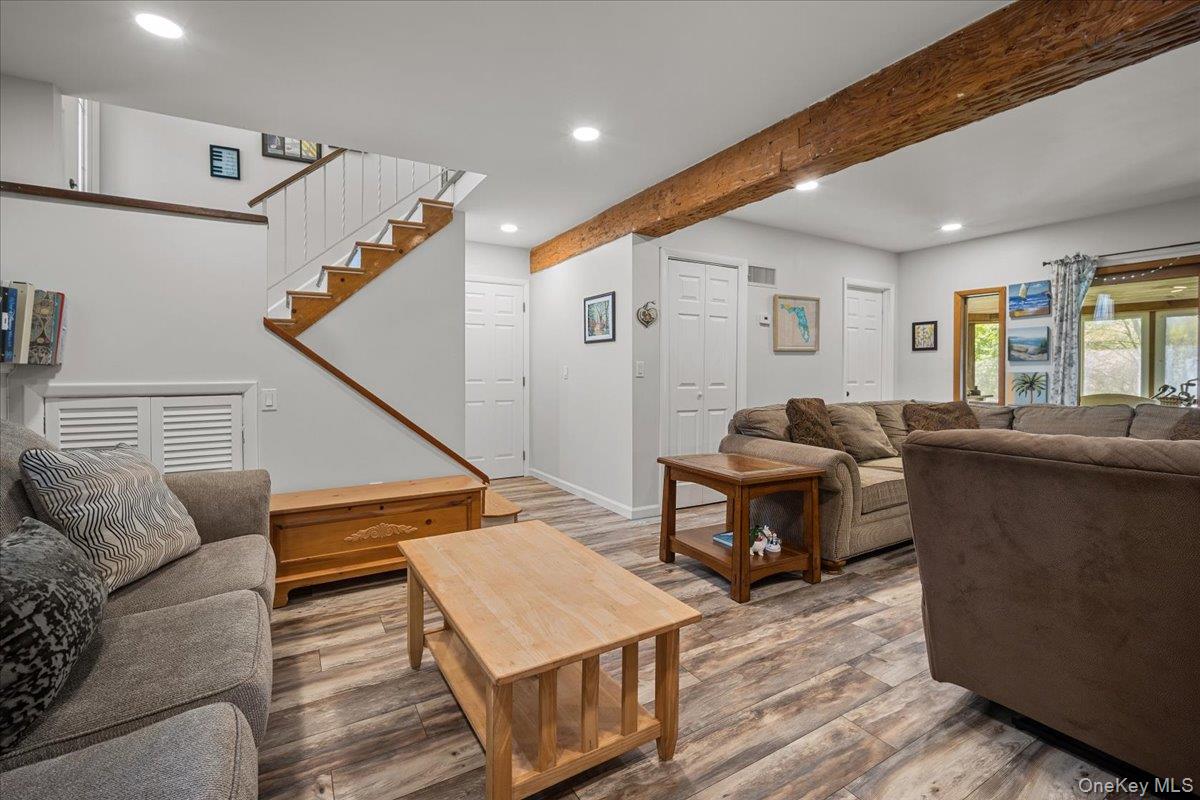 #20 photo, 10 Richard Road, Mahopac , NY 10541