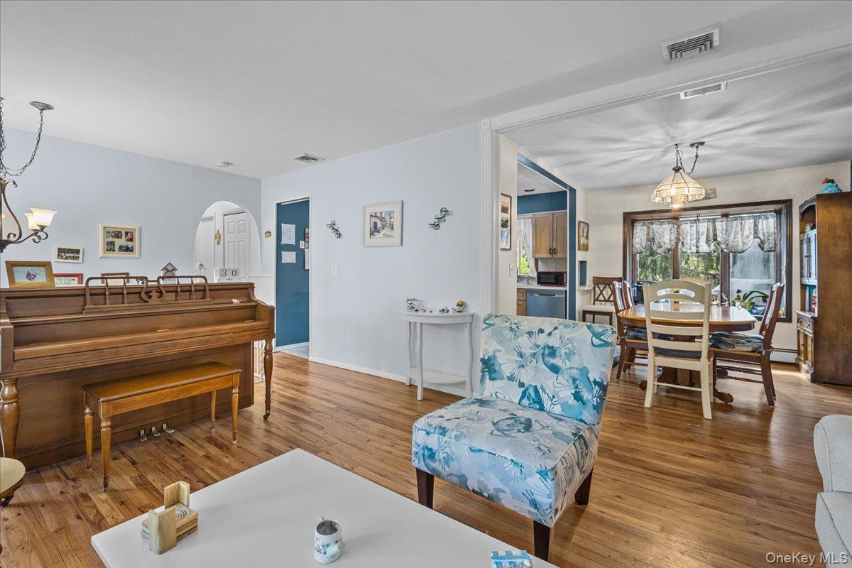 #4 photo, 10 Richard Road, Mahopac , NY 10541