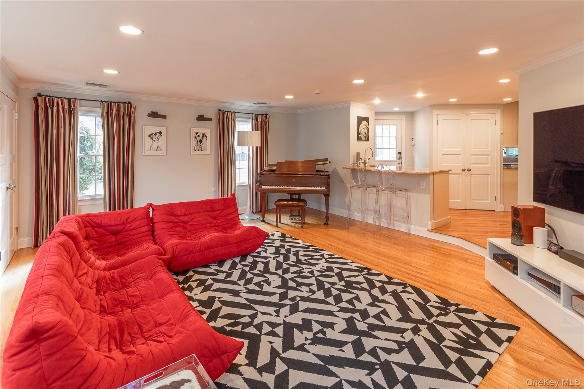 #10 photo, 52 Woodland Avenue, Bronxville , NY 10708