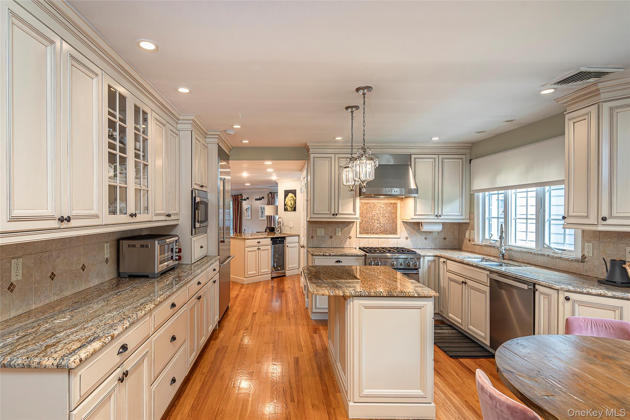 #8 photo, 52 Woodland Avenue, Bronxville , NY 10708