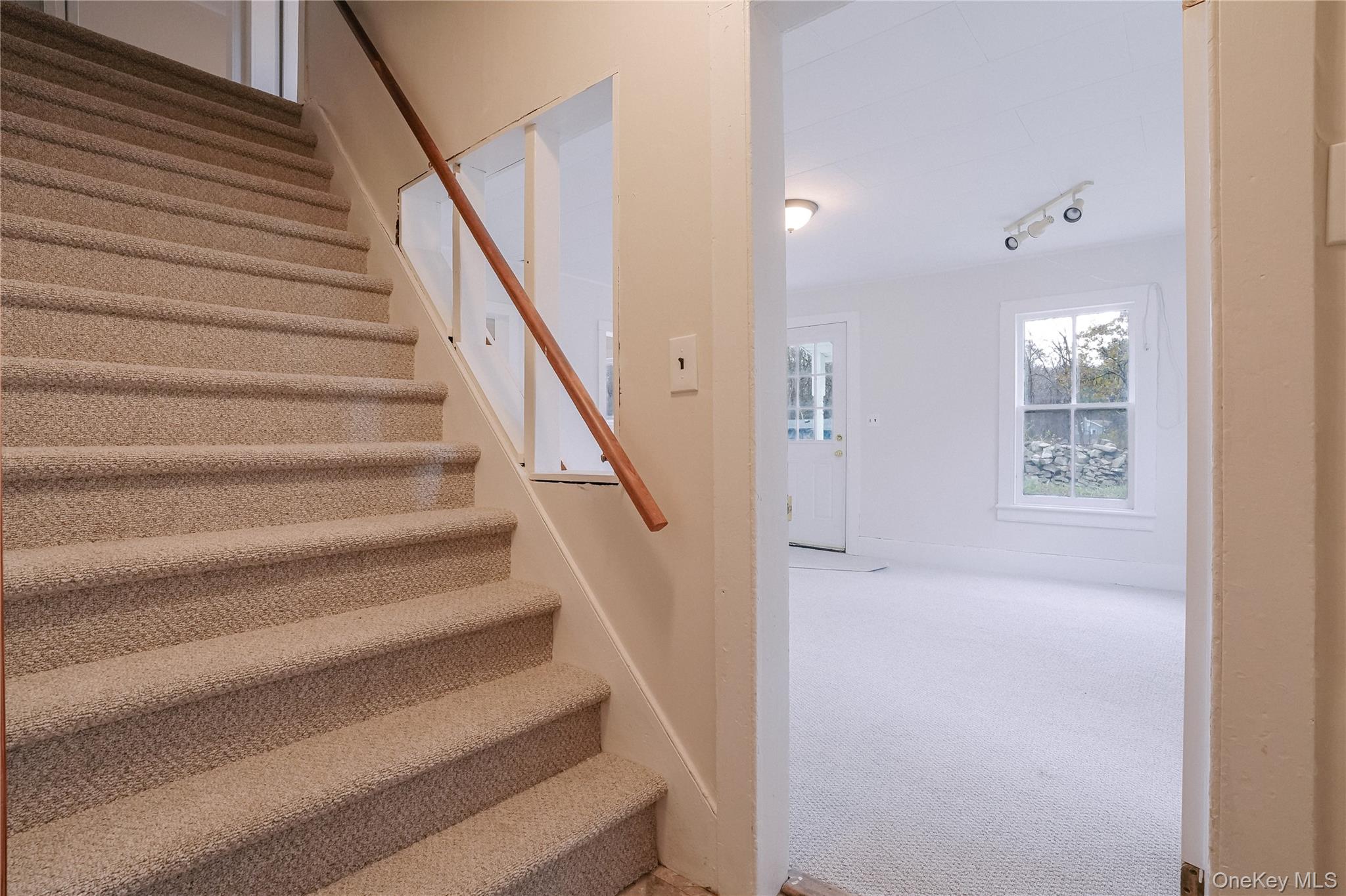 #4 photo, 7 Halstein Lane, Ulster Park , NY 12487