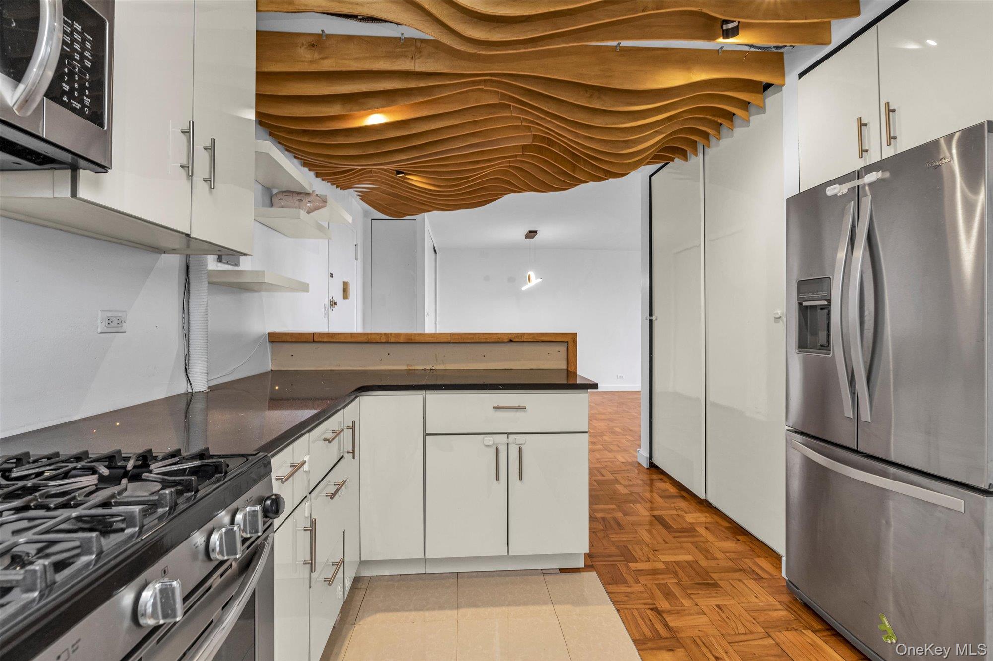 #9 photo, 125-10 Queens Boulevard, Kew Gardens , NY 11415