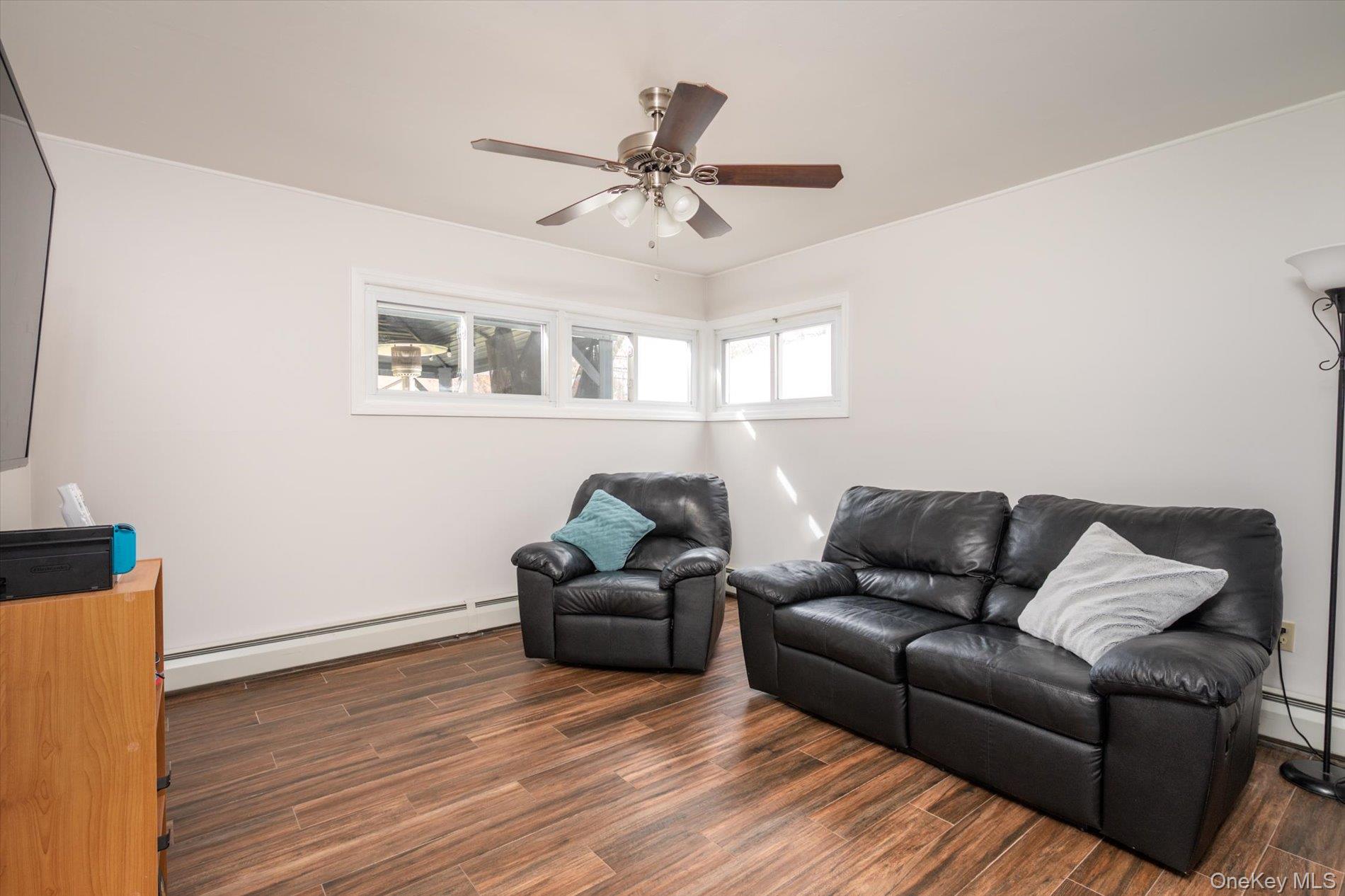 #12 photo, 98 Hardy Lane, Westbury , NY 11590