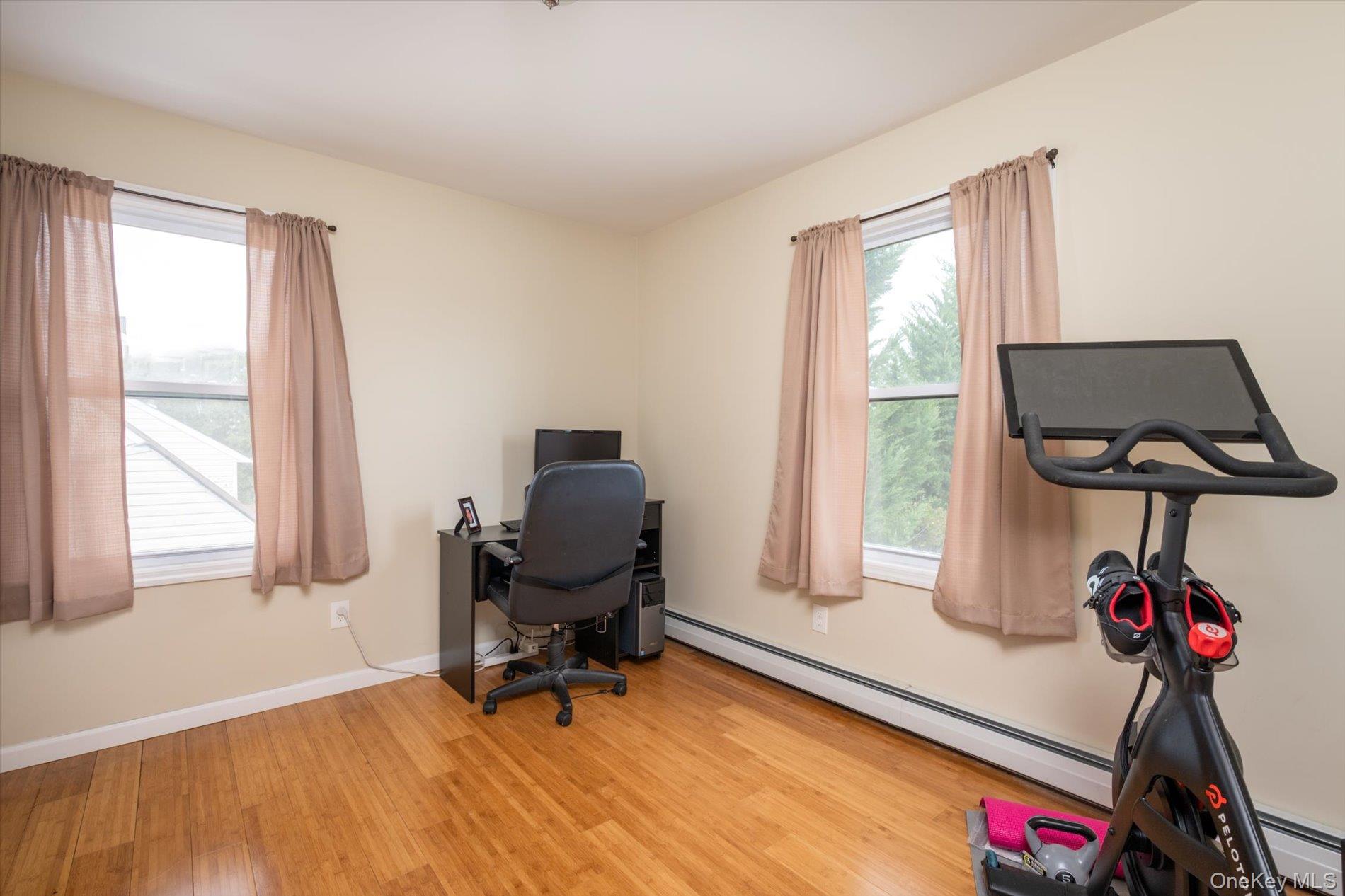 #14 photo, 98 Hardy Lane, Westbury , NY 11590