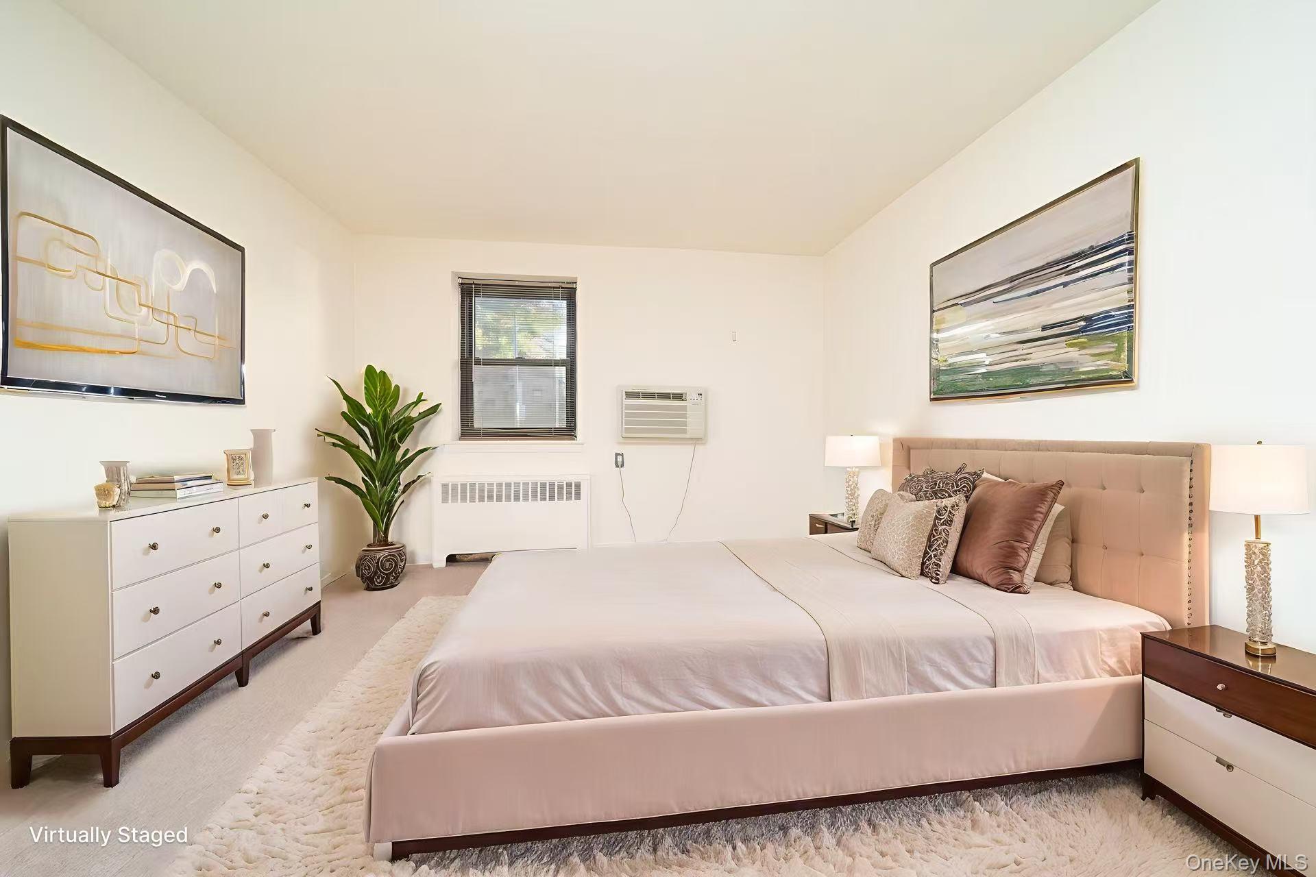 #10 photo, 8 W Mill Drive, Great Neck , NY 11021