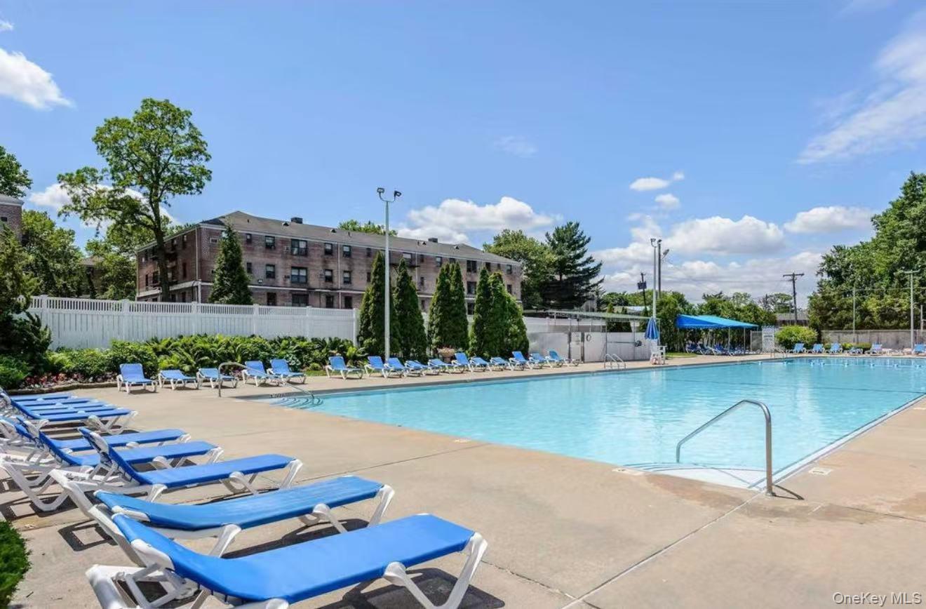 #20 photo, 8 W Mill Drive, Great Neck , NY 11021