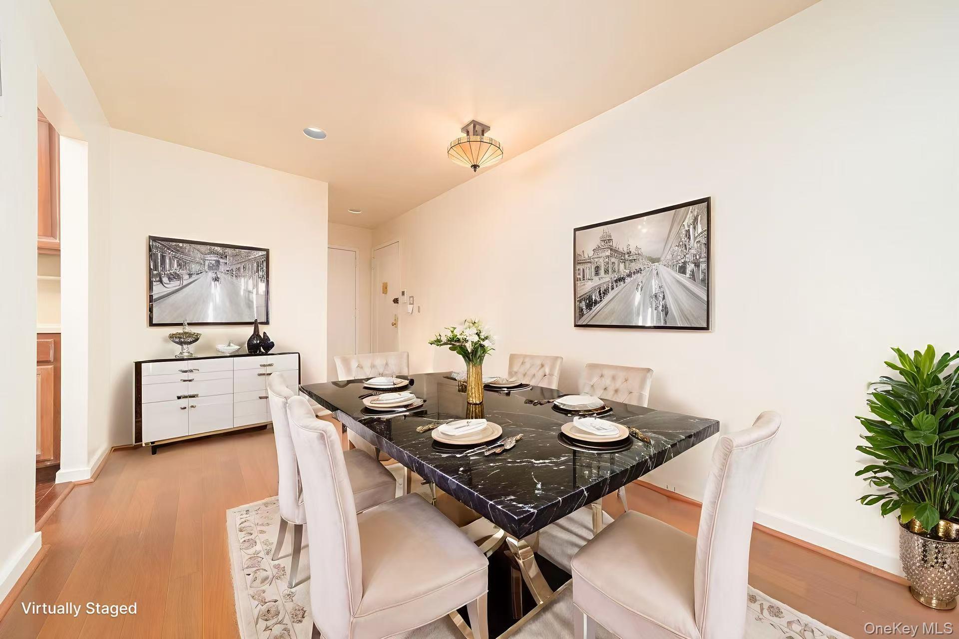 #6 photo, 8 W Mill Drive, Great Neck , NY 11021