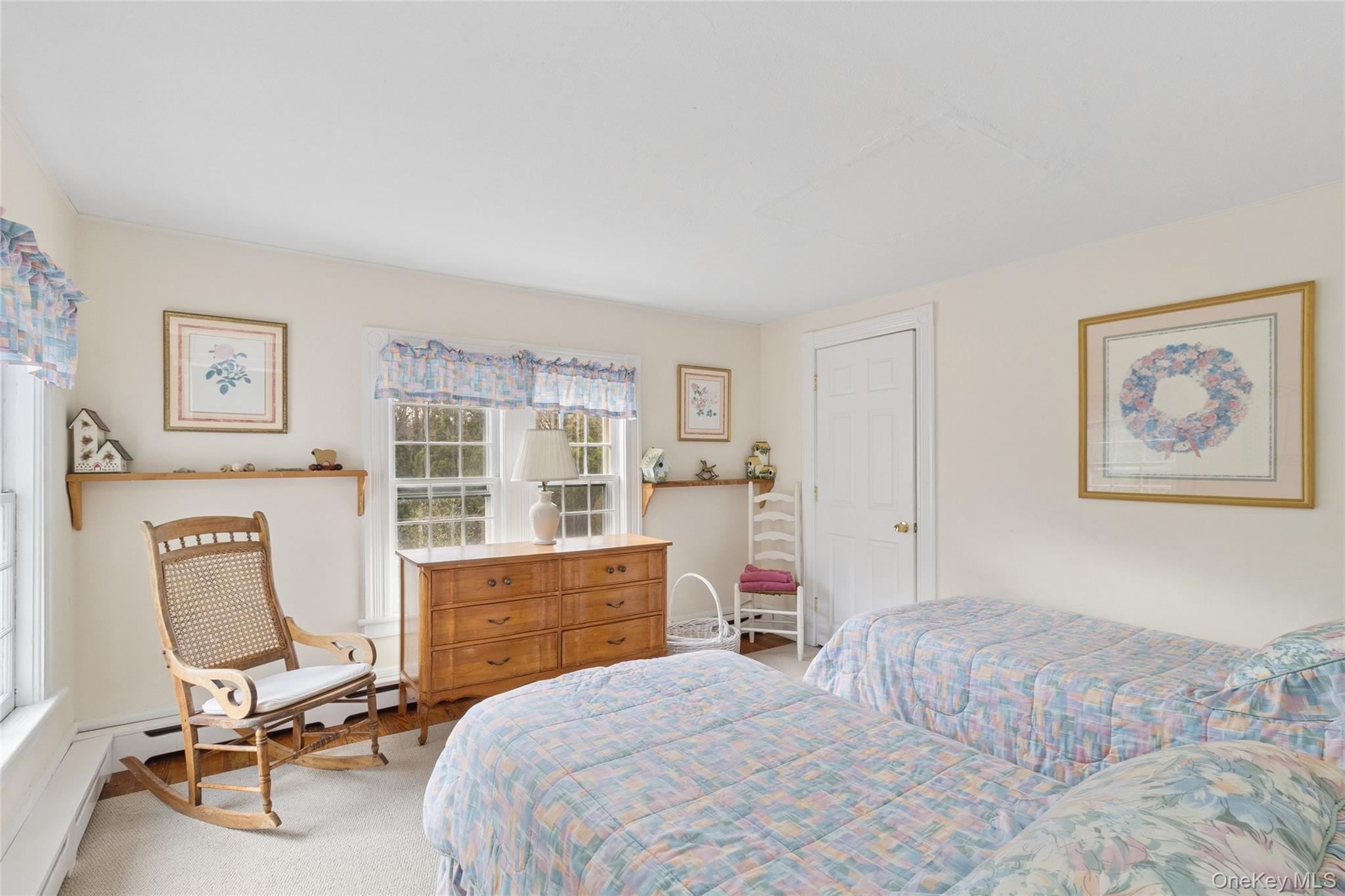 #18 photo, 718 Montauk Highway, East Quogue , NY 11942