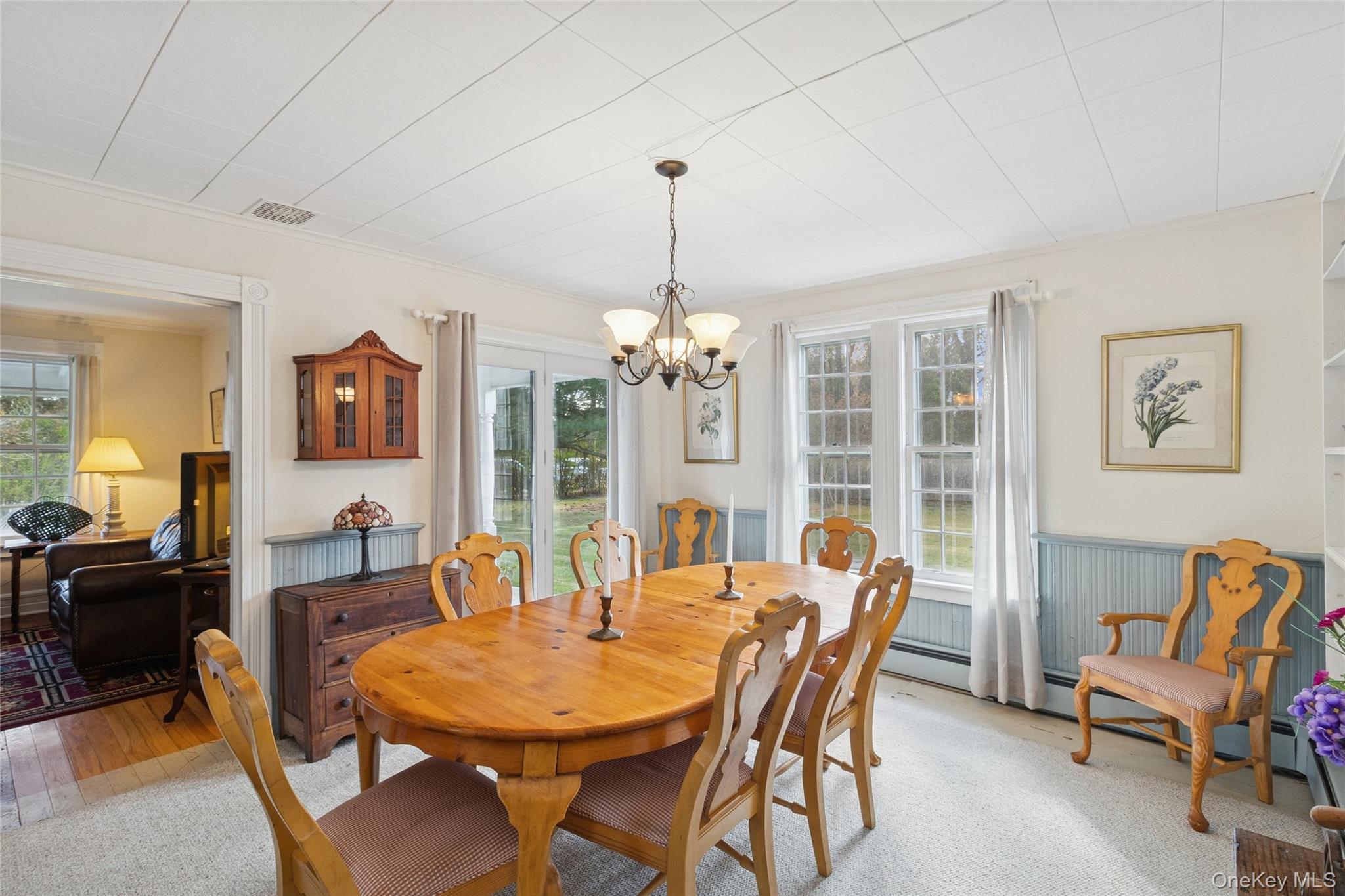 #7 photo, 718 Montauk Highway, East Quogue , NY 11942