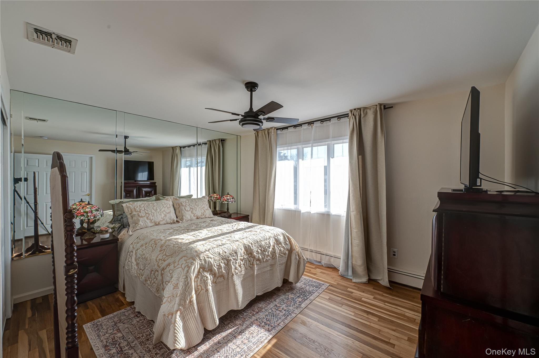 #16 photo, 928 Peconic Avenue, West Babylon , NY 11704