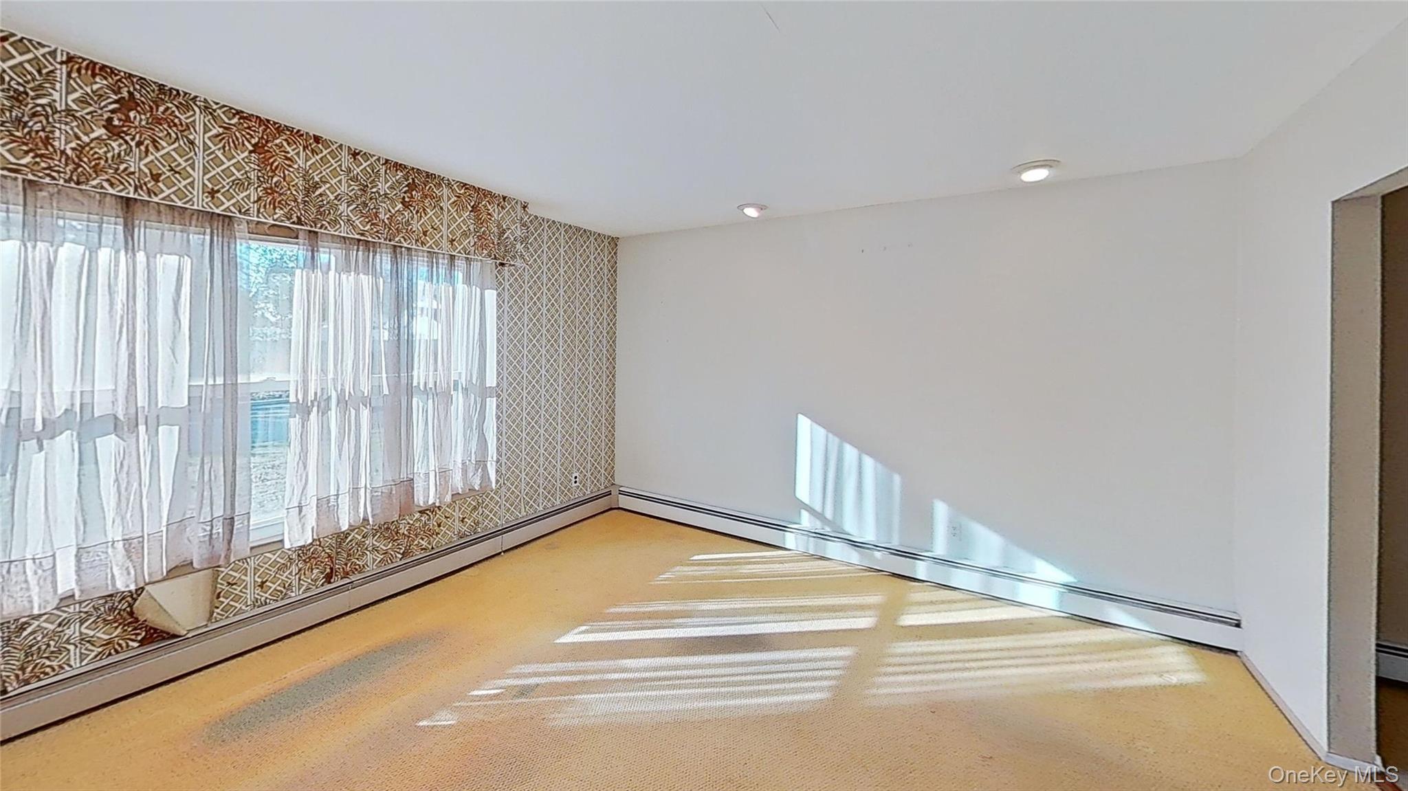 #9 photo, 25 Hawthorne Street, Mount Sinai , NY 11766