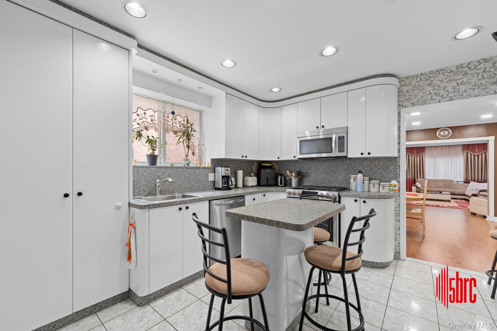 #11 photo, 15 Van Sicklen Street, Brooklyn , NY 11223