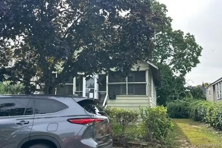 #1 photo, 20 Lillian Avenue, Freeport , NY 11520
