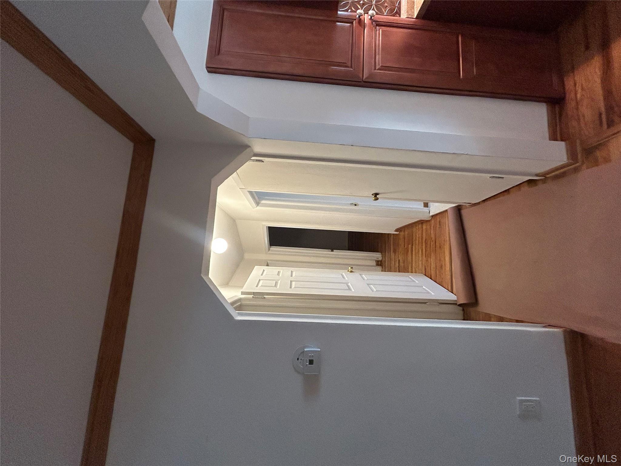 #12 photo, 420 Pennsylvania Avenue, Williston Park , NY 11596