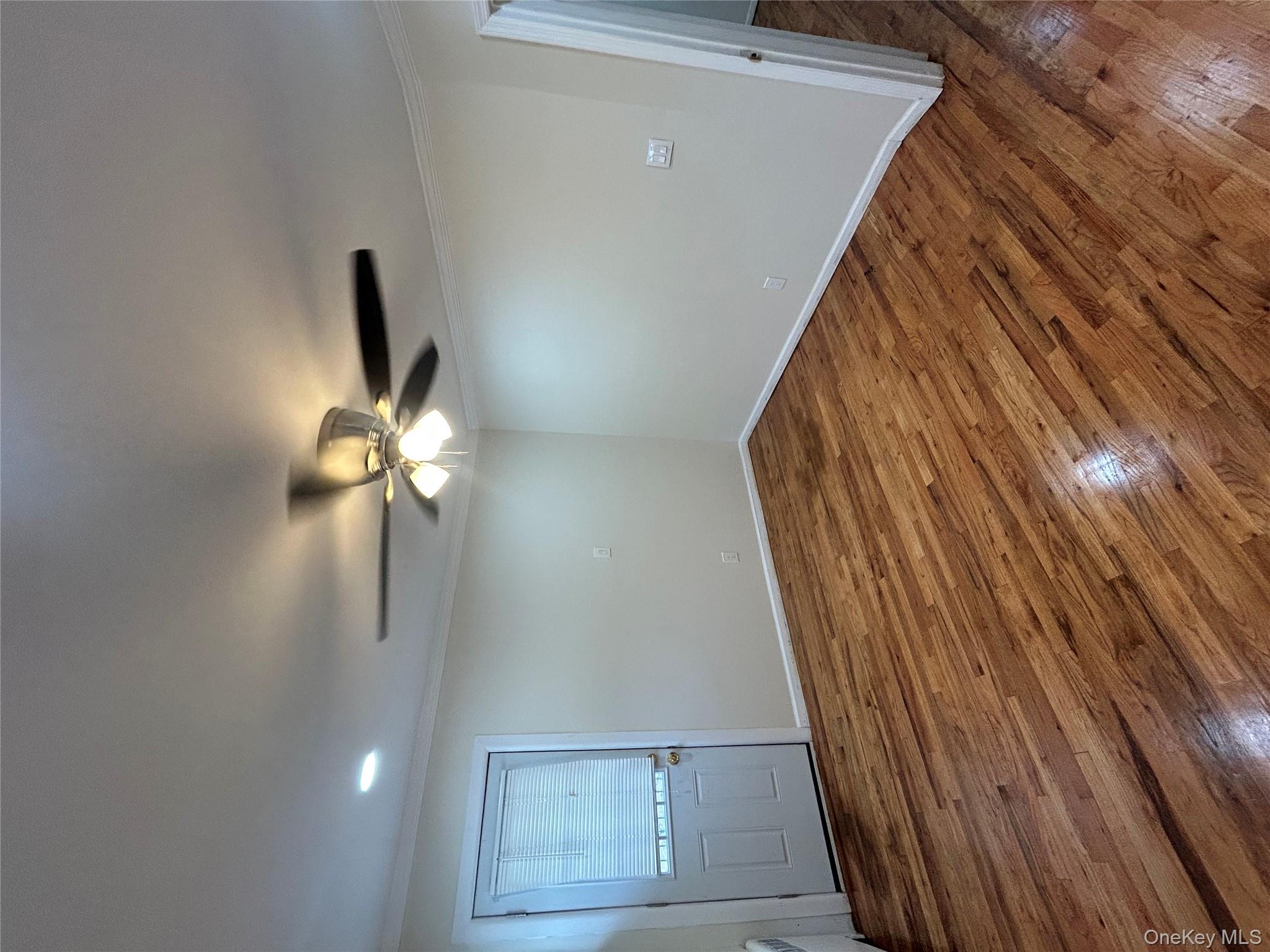 #14 photo, 420 Pennsylvania Avenue, Williston Park , NY 11596