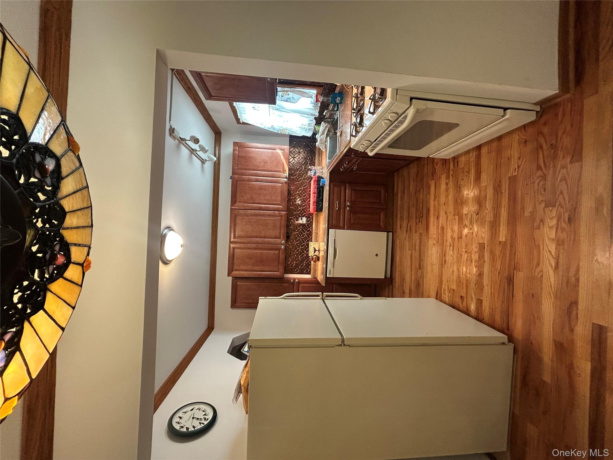 #6 photo, 420 Pennsylvania Avenue, Williston Park , NY 11596