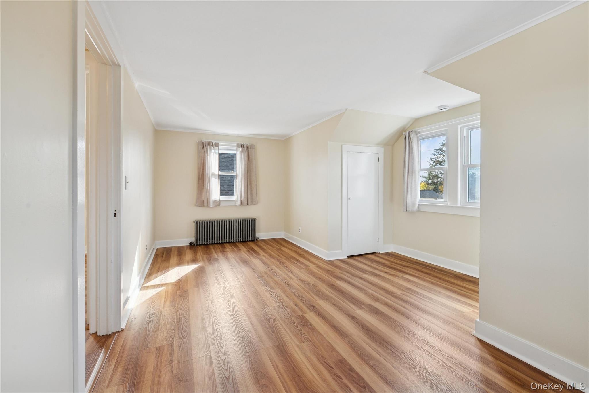 #5 photo, 374-376 Marcy Avenue, Riverhead , NY 11901