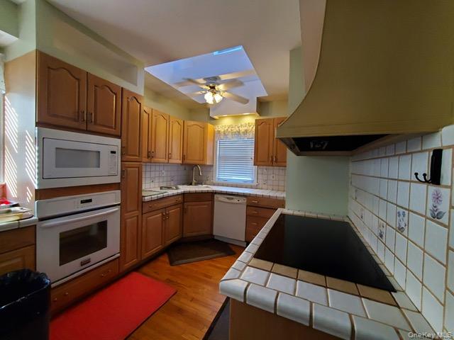 #6 photo, 153 Main Street, East Rockaway , NY 11518