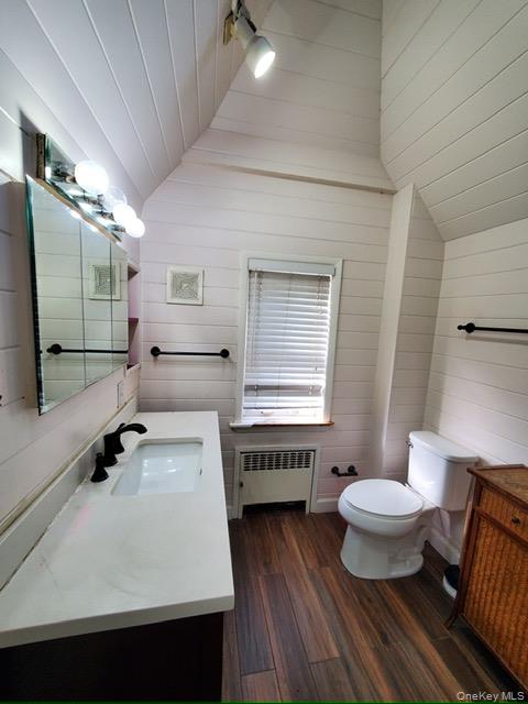 #9 photo, 153 Main Street, East Rockaway , NY 11518