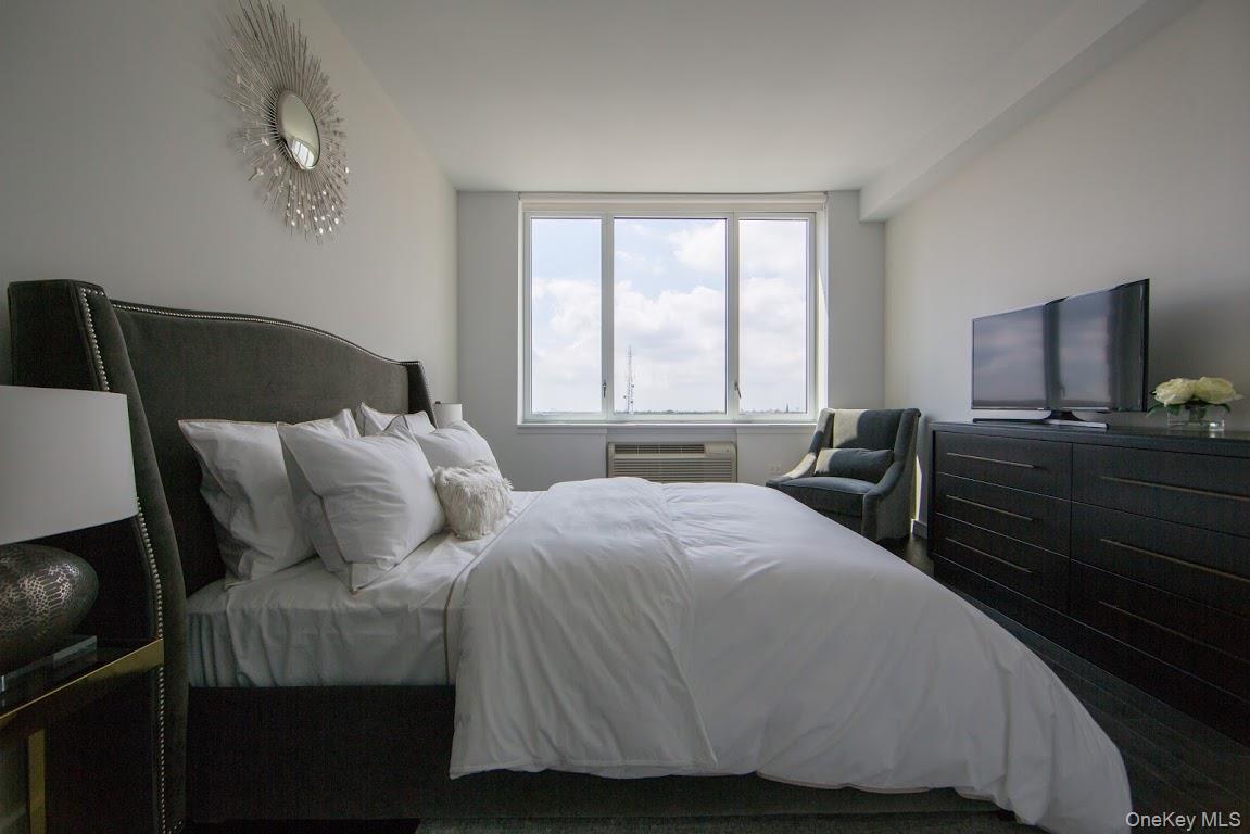 #14 photo, 1 Third, Mineola , NY 11501