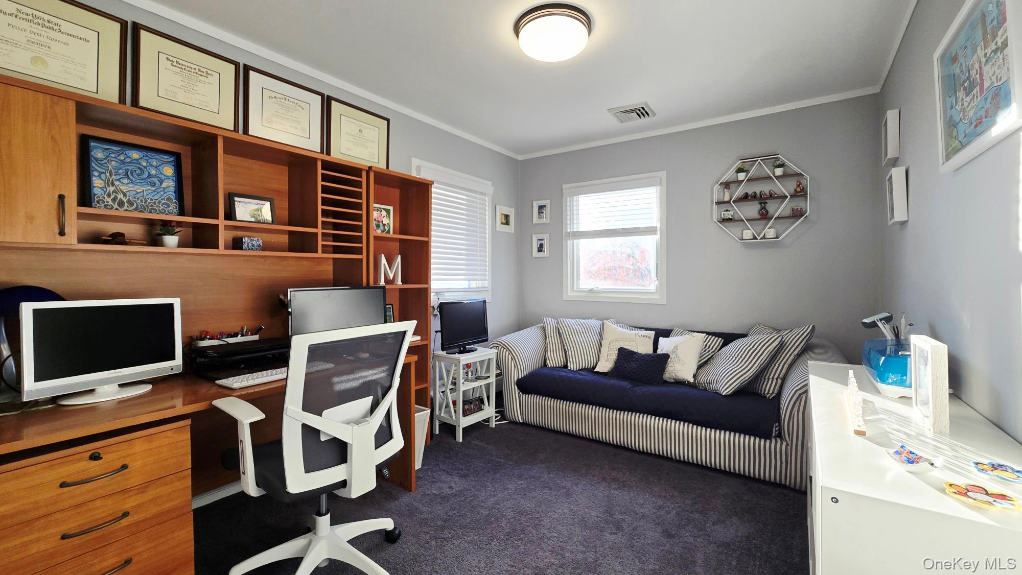 #14 photo, 34 Melanie Lane, Syosset , NY 11791