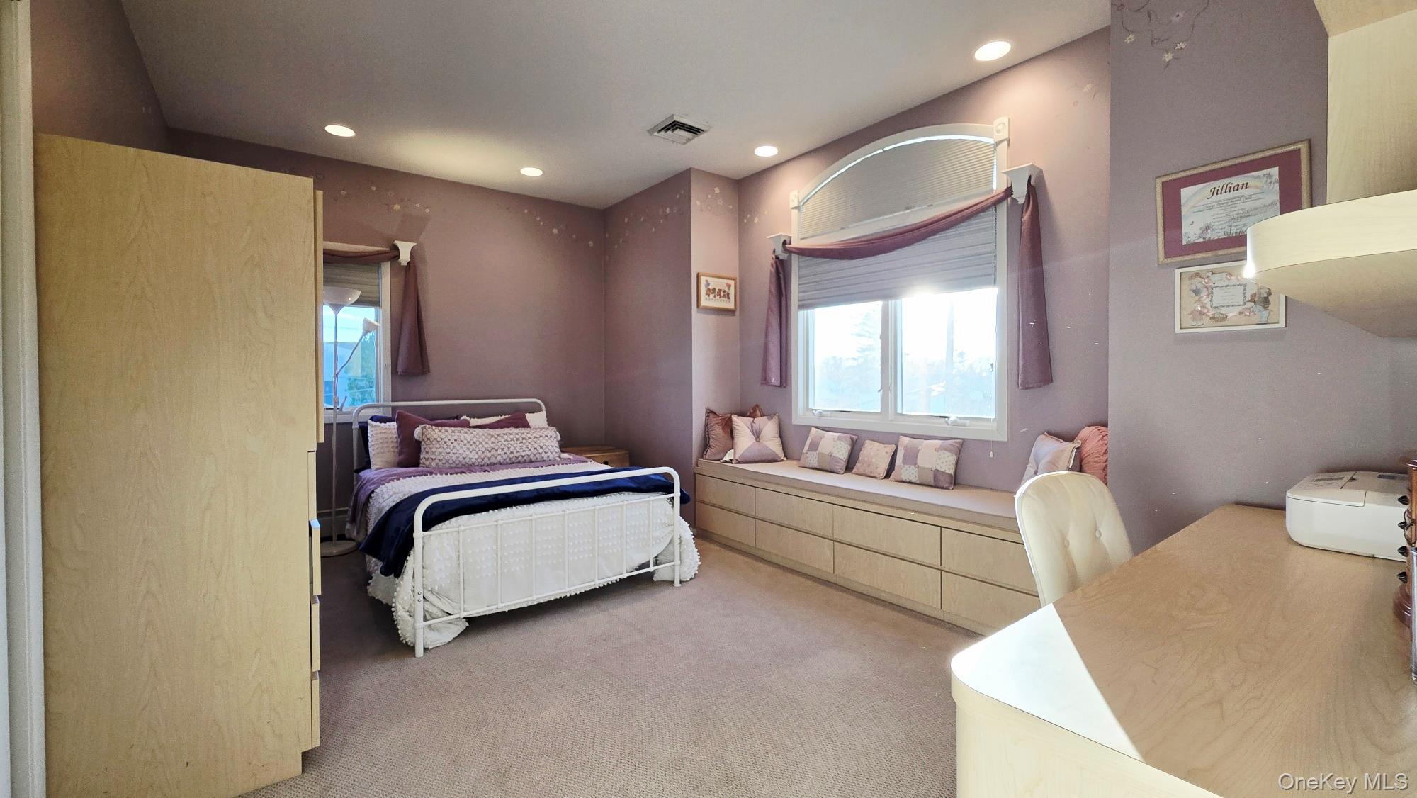 #17 photo, 34 Melanie Lane, Syosset , NY 11791