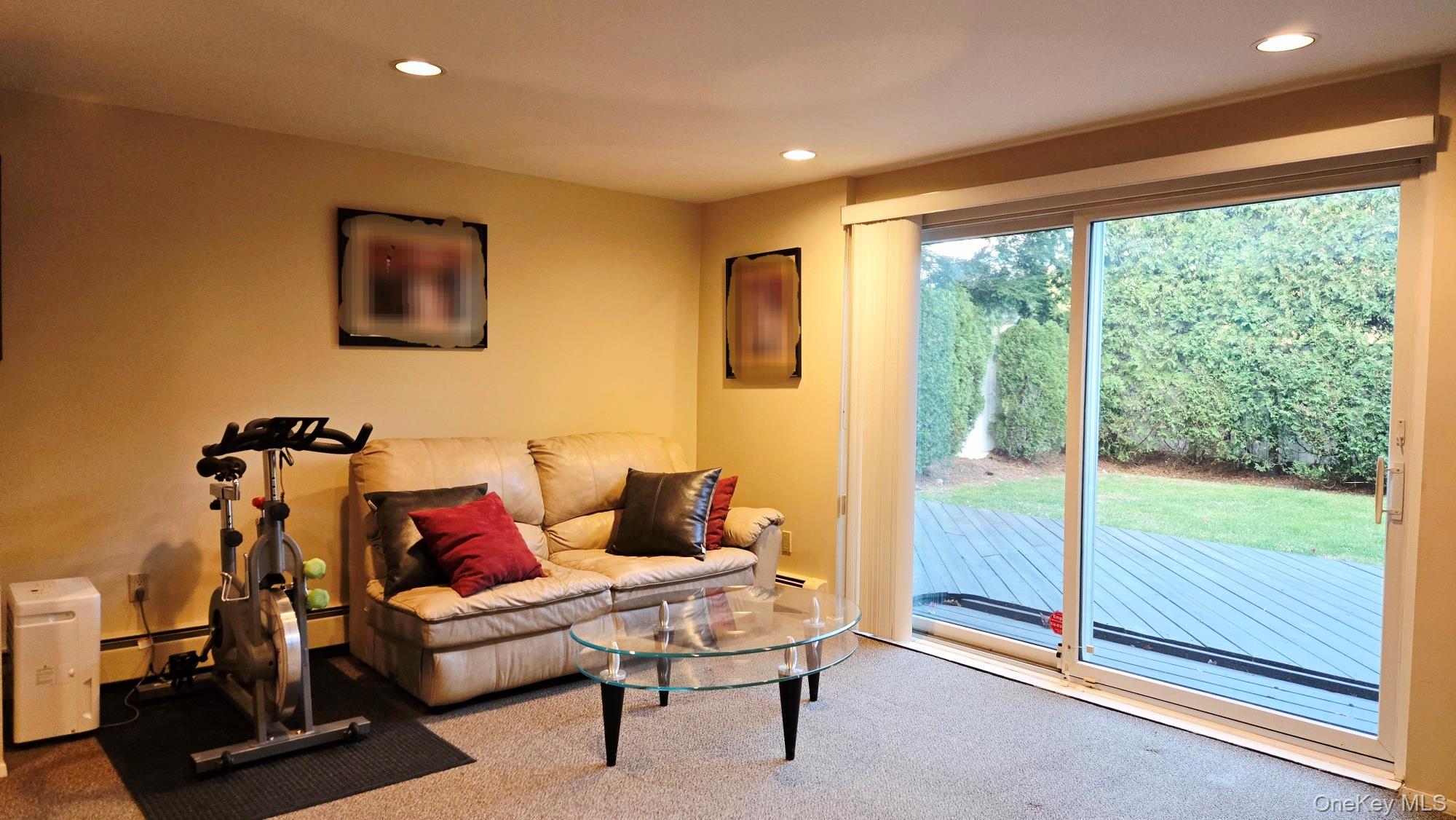 #19 photo, 34 Melanie Lane, Syosset , NY 11791