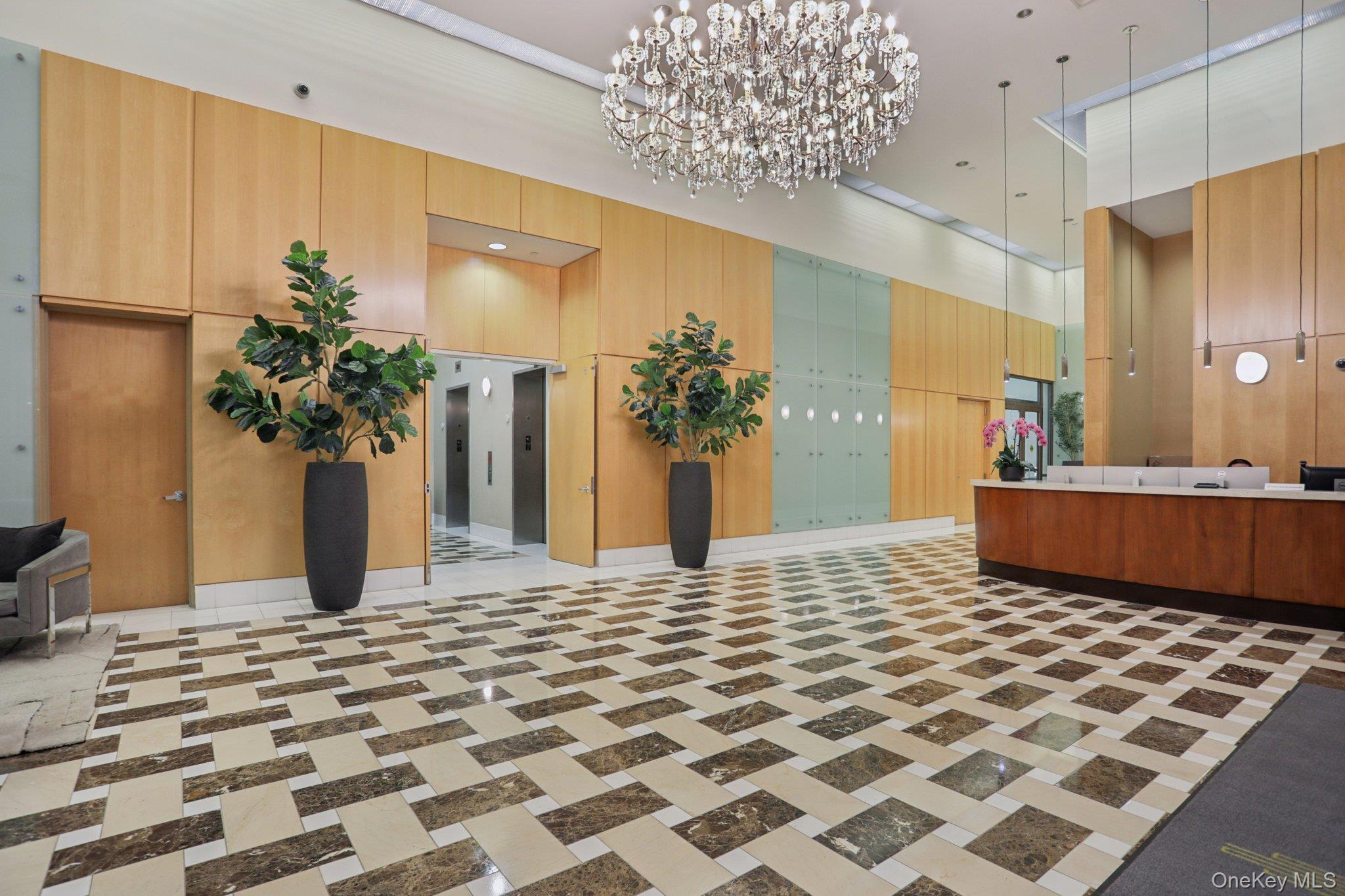 #4 photo, 175 Huguenot Street, New Rochelle , NY 10801