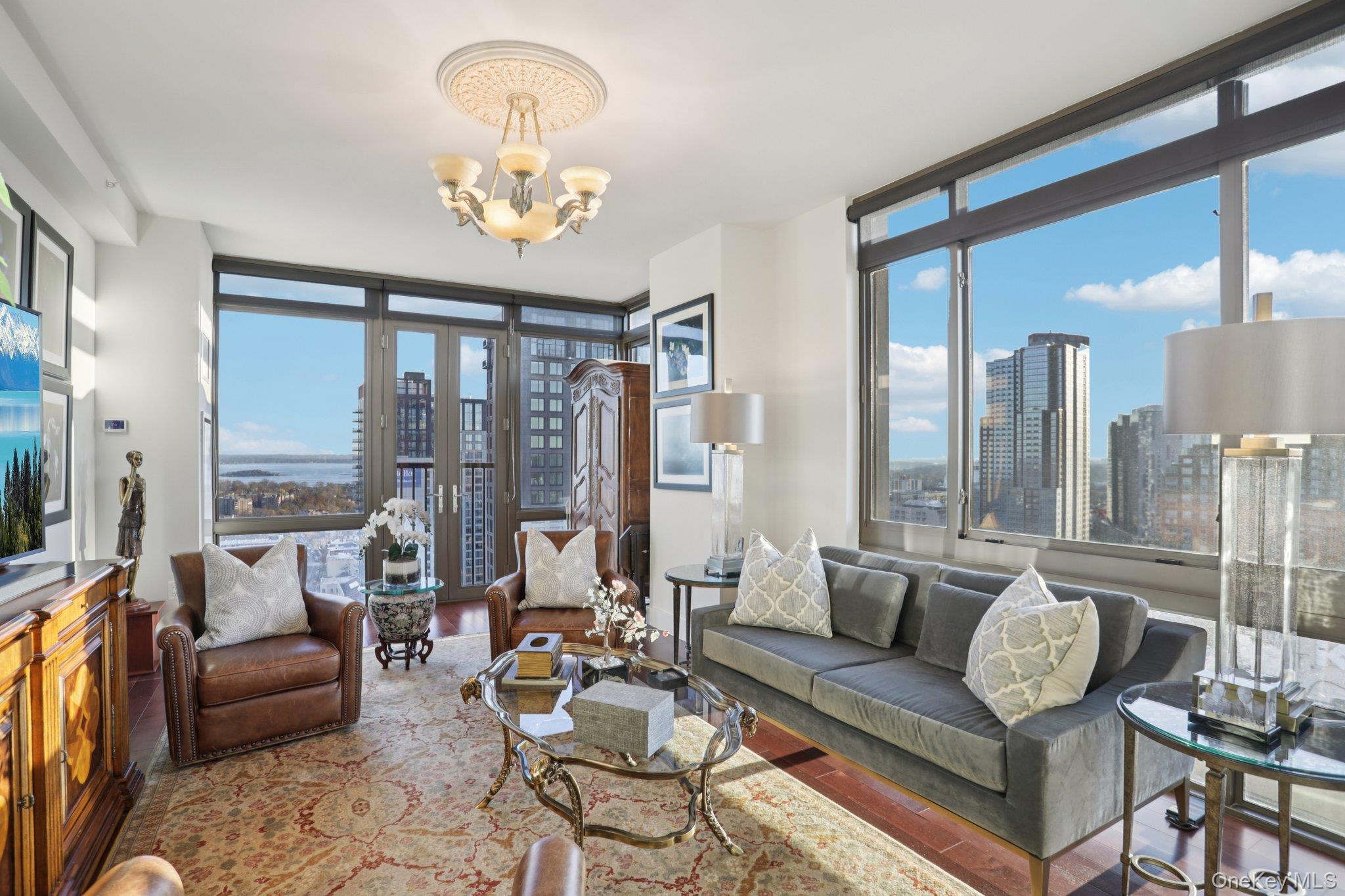 #8 photo, 175 Huguenot Street, New Rochelle , NY 10801