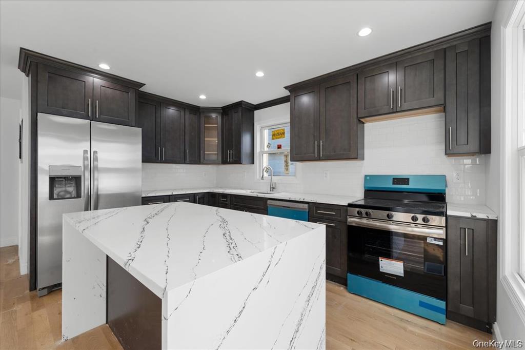 #9 photo, 89 Thurton Place, Yonkers , NY 10704