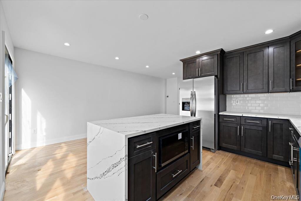 #5 photo, 99 Thurton Place, Yonkers , NY 10704