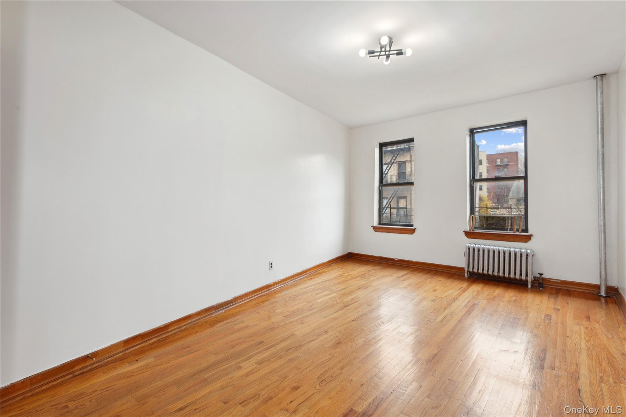 #3 photo, 1670 LONGFELLOW Avenue, Bronx , NY 10460
