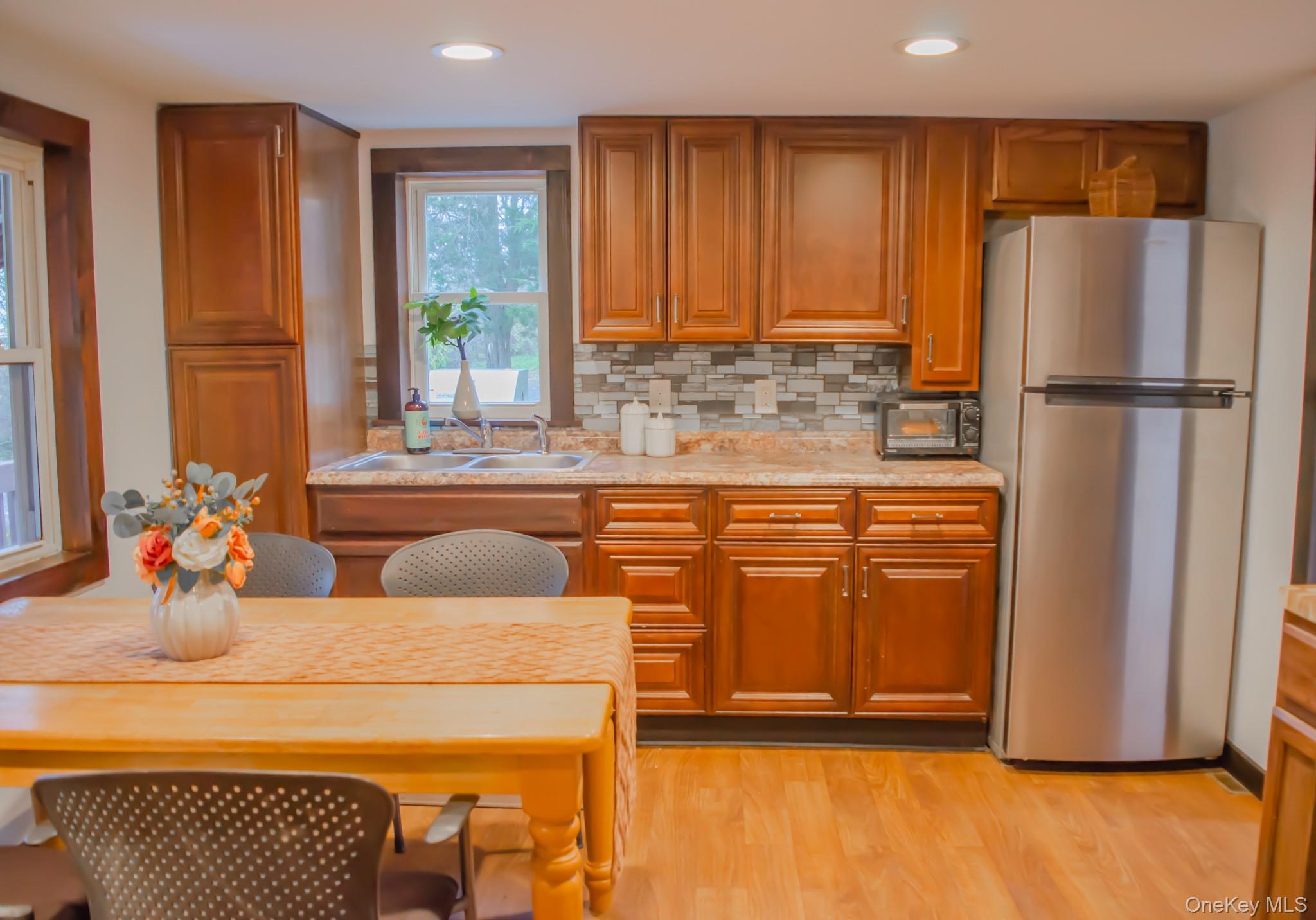 #10 photo, 10037 9W Route, Athens , NY 12015