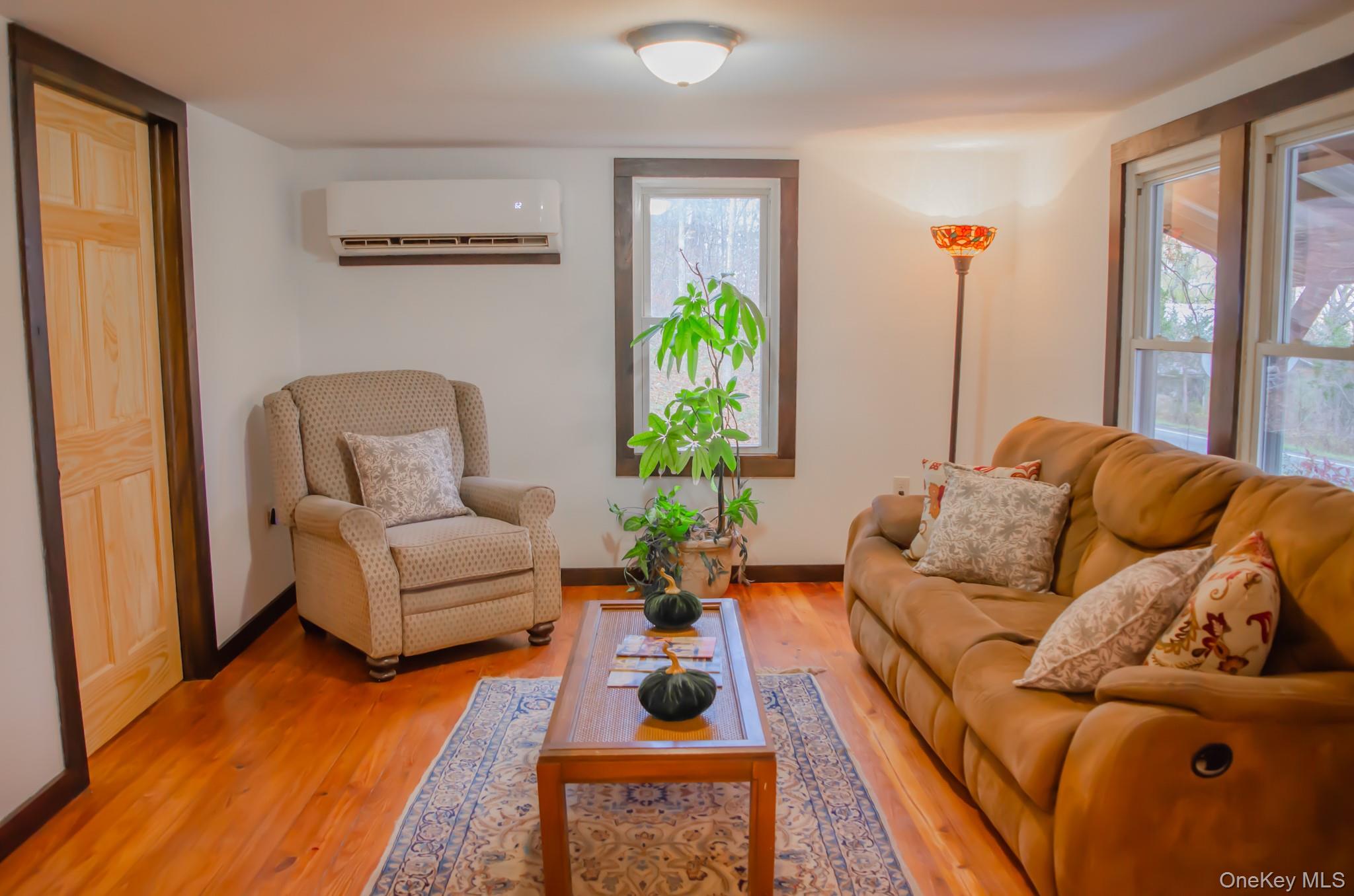 #12 photo, 10037 9W Route, Athens , NY 12015