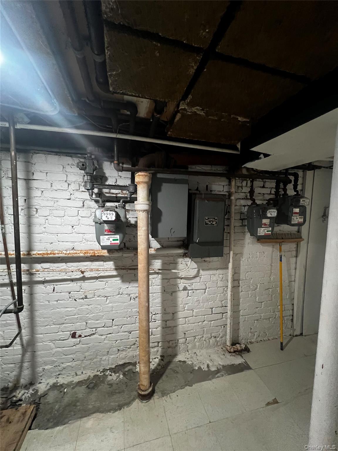 #13 photo, 6938 Myrtle, Glendale , NY 11385