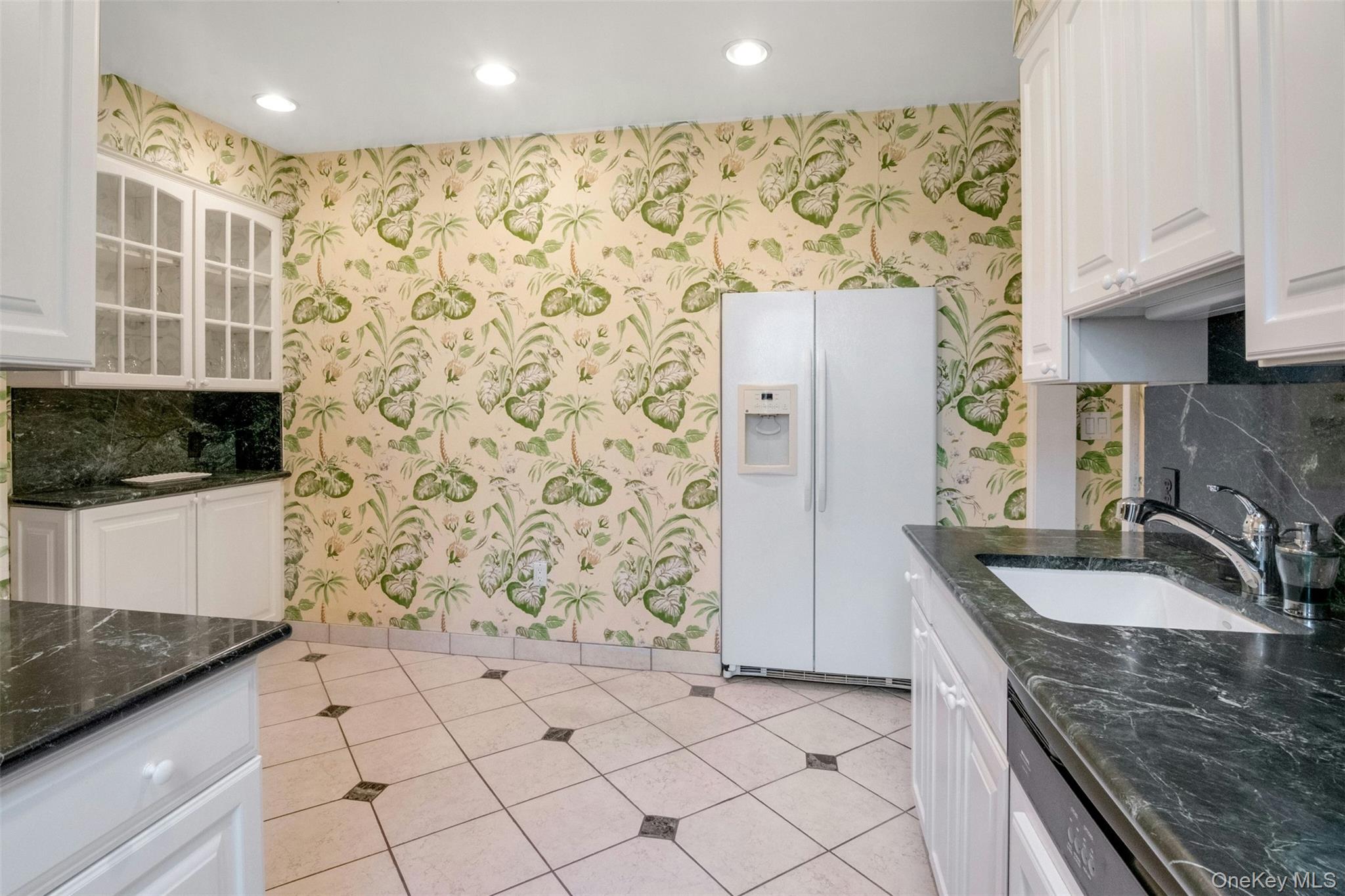 #10 photo, 4810 Boston Post Road, Pelham , NY 10803