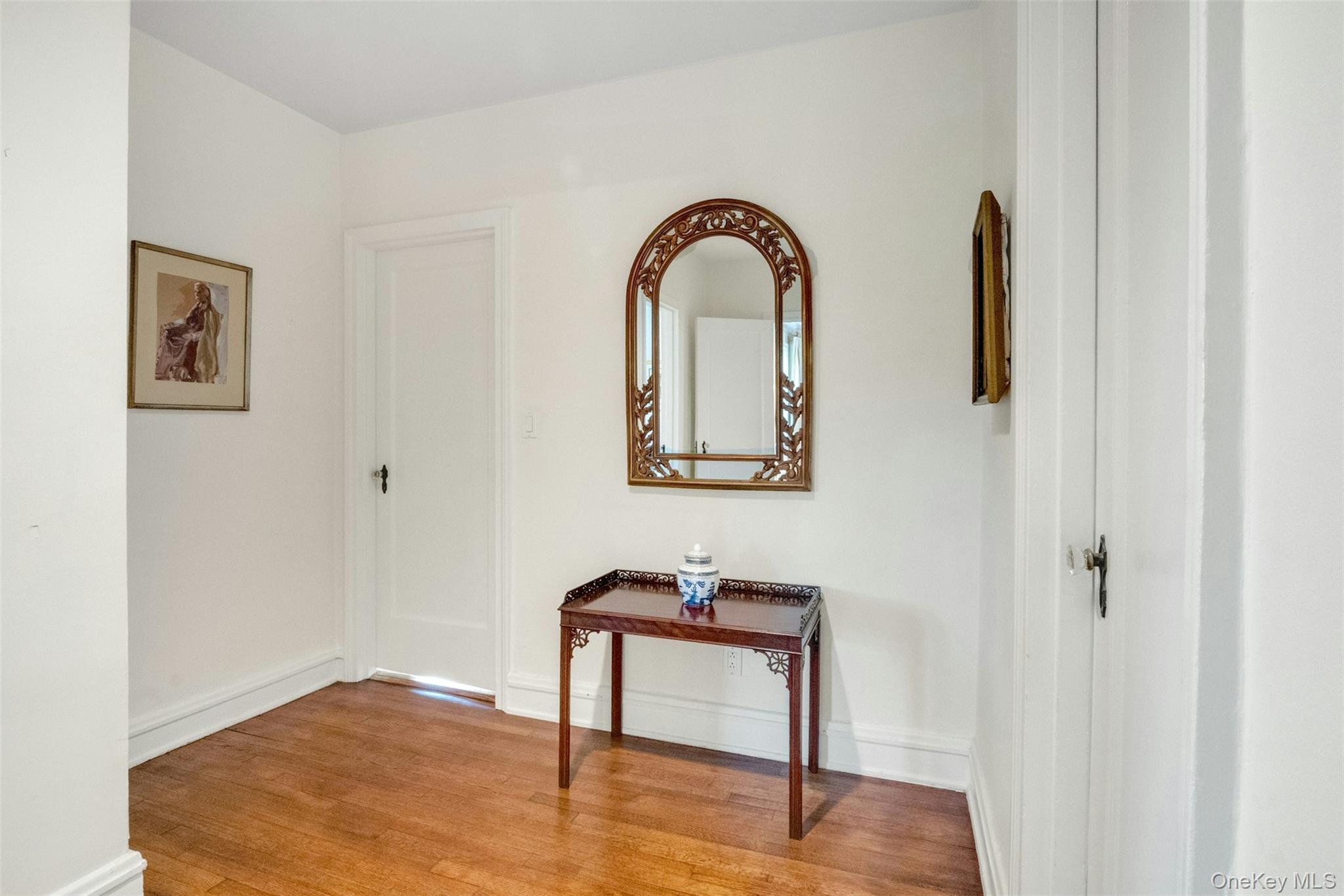 #11 photo, 4810 Boston Post Road, Pelham , NY 10803