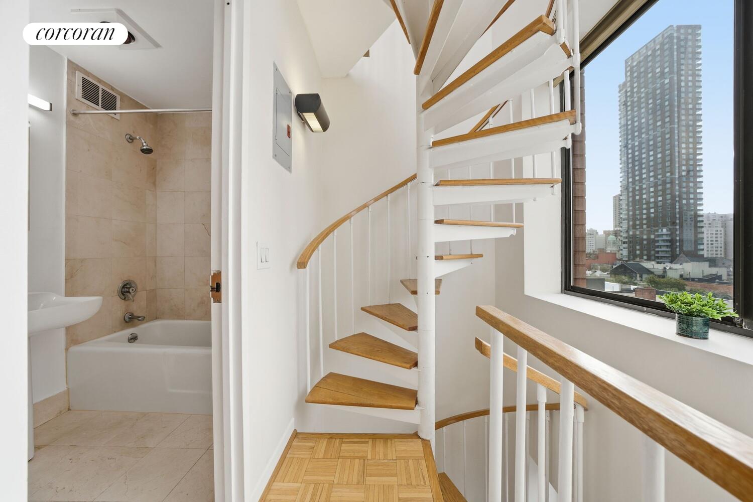 #7 photo, New York City, Yorkville , NY 10128