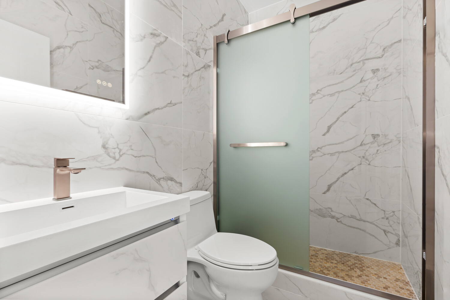 #6 photo, 983 MANHATTAN Avenue, Greenpoint , NY 11222