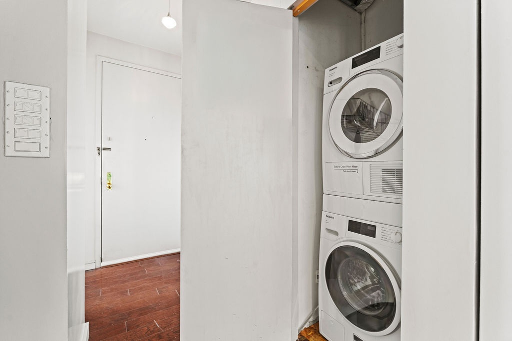 #15 photo, 301 W 57th Street, Clinton , NY 10019