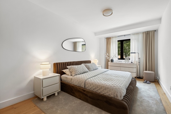 #4 photo, 228 13th Street, Park Slope , NY 11215