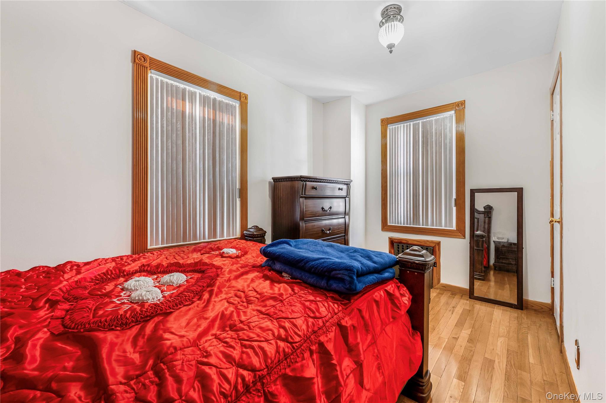 #14 photo, 130-10 121st Street, كوينز South Ozone Park , NY 11420