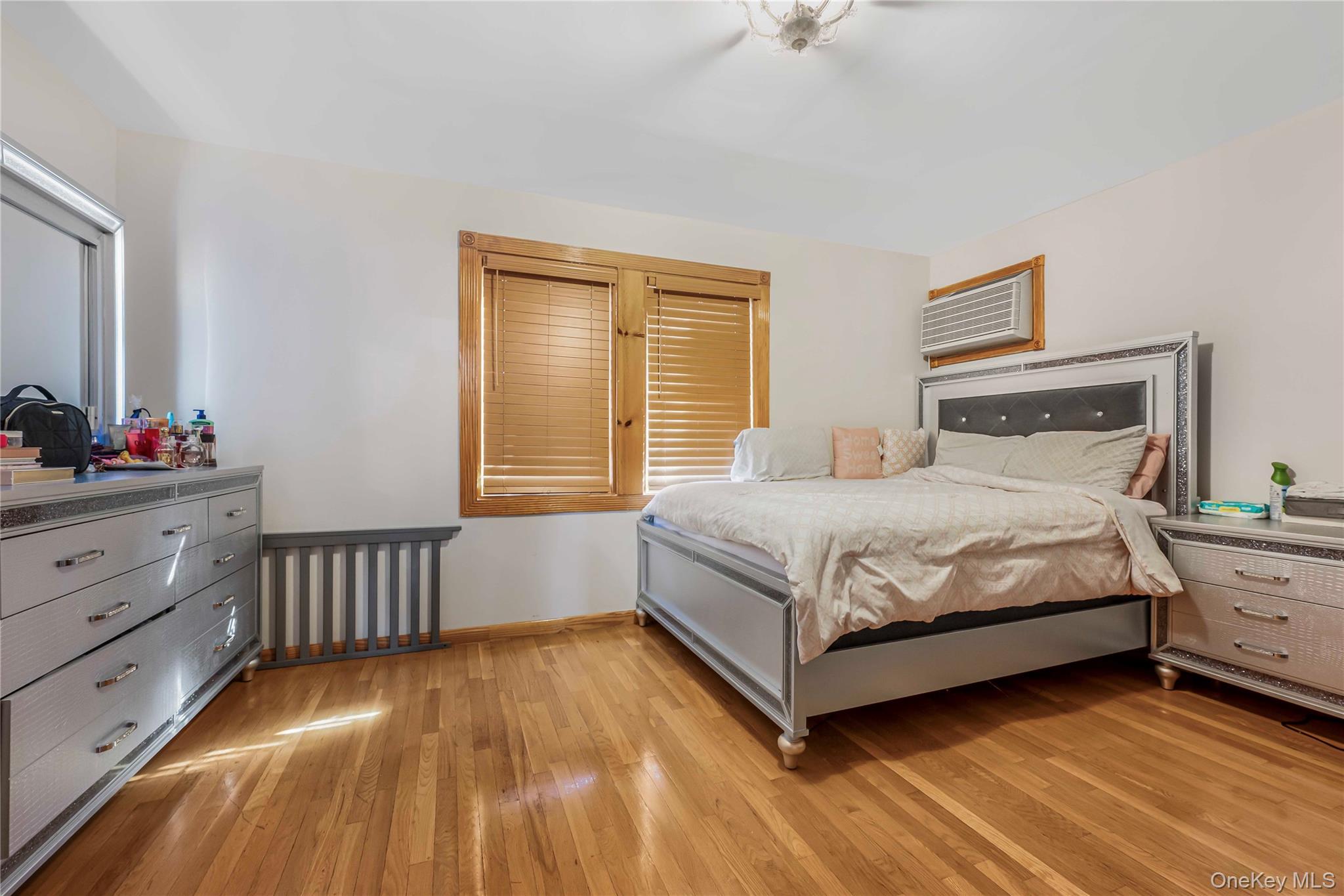 #8 photo, 130-10 121st Street, كوينز South Ozone Park , NY 11420