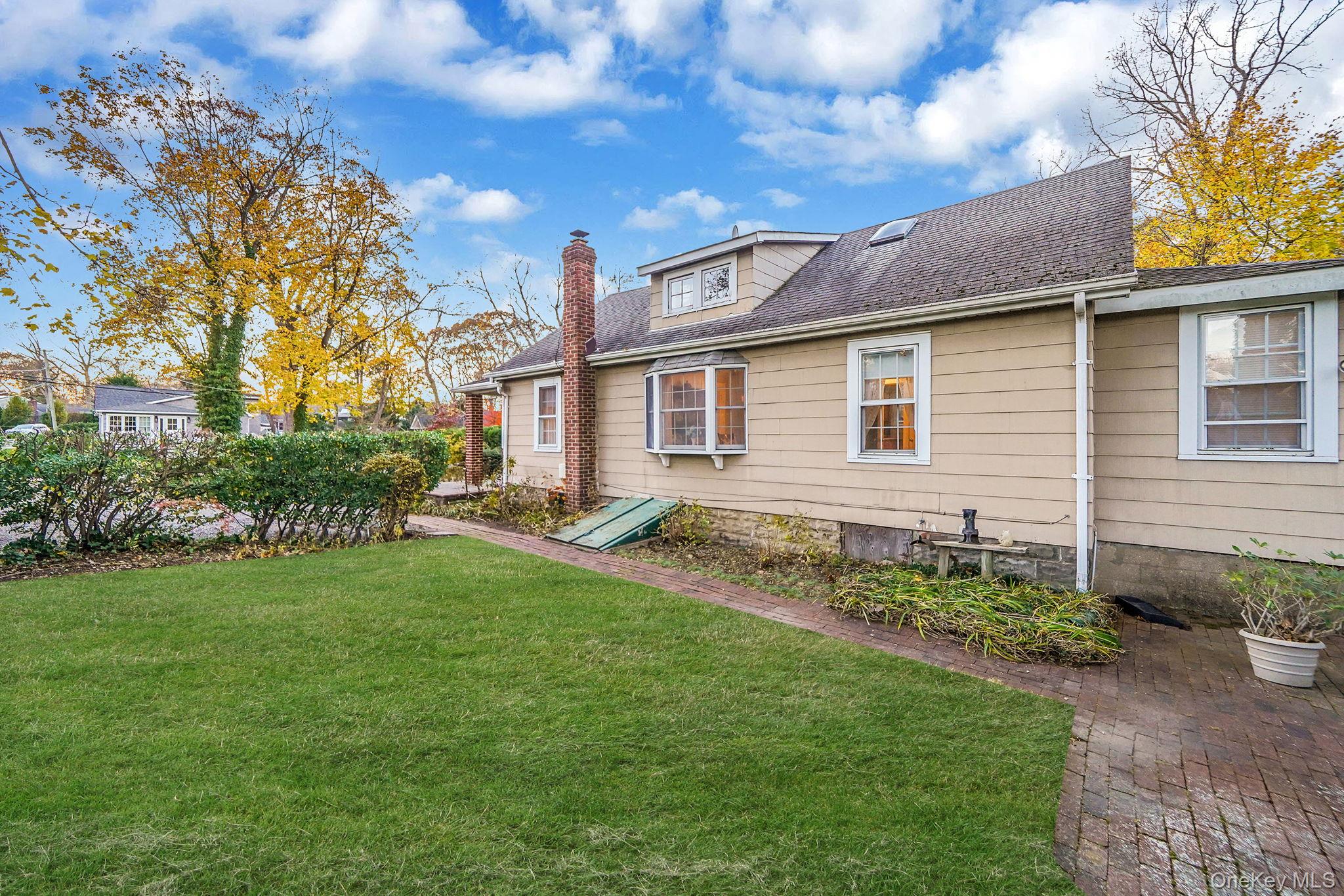 #11 photo, 411 Harrison Drive, Centerport , NY 11721