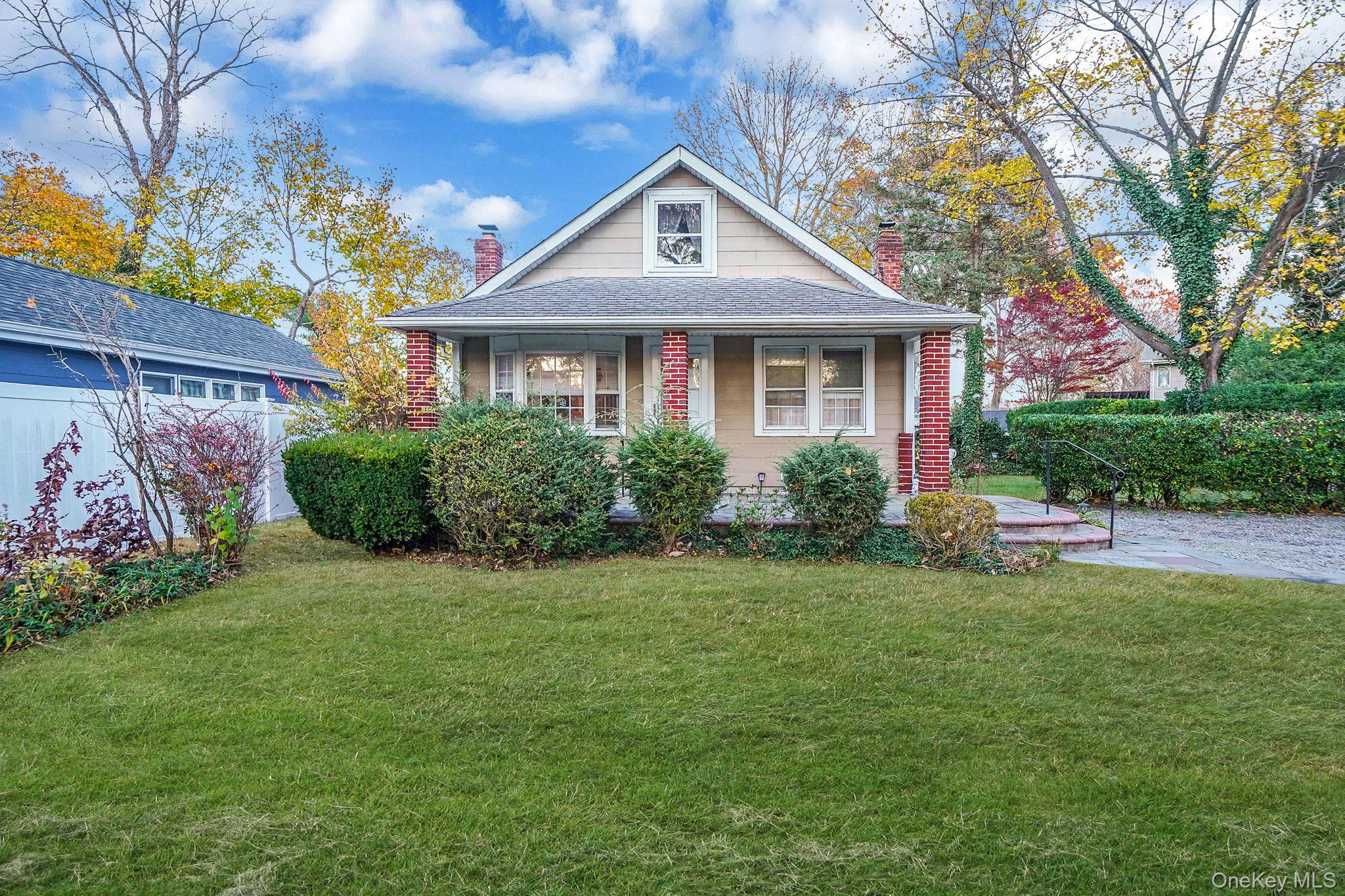 #13 photo, 411 Harrison Drive, Centerport , NY 11721