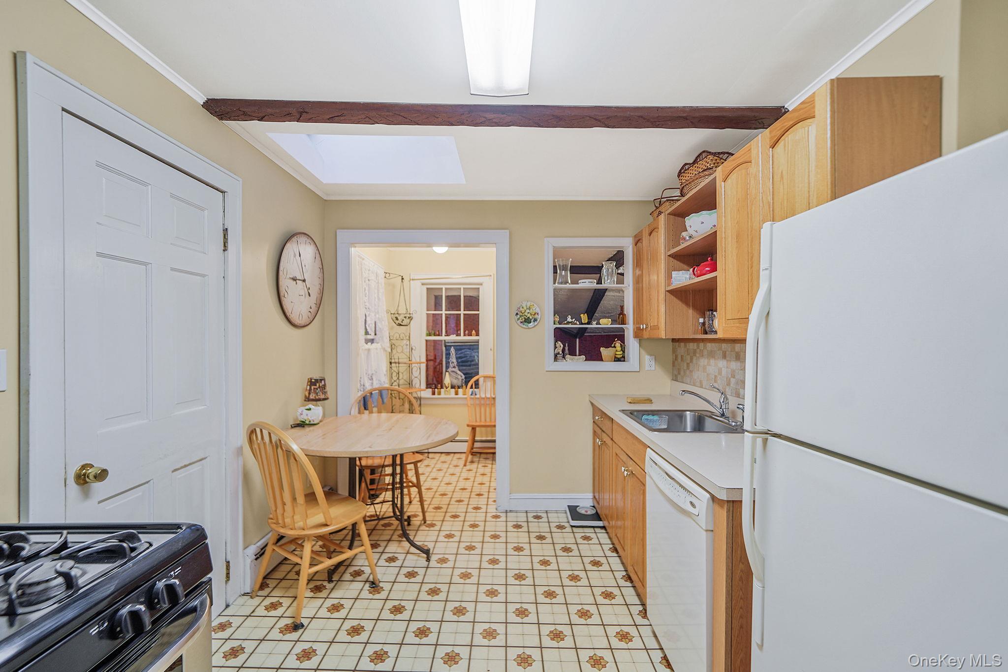 #20 photo, 411 Harrison Drive, Centerport , NY 11721