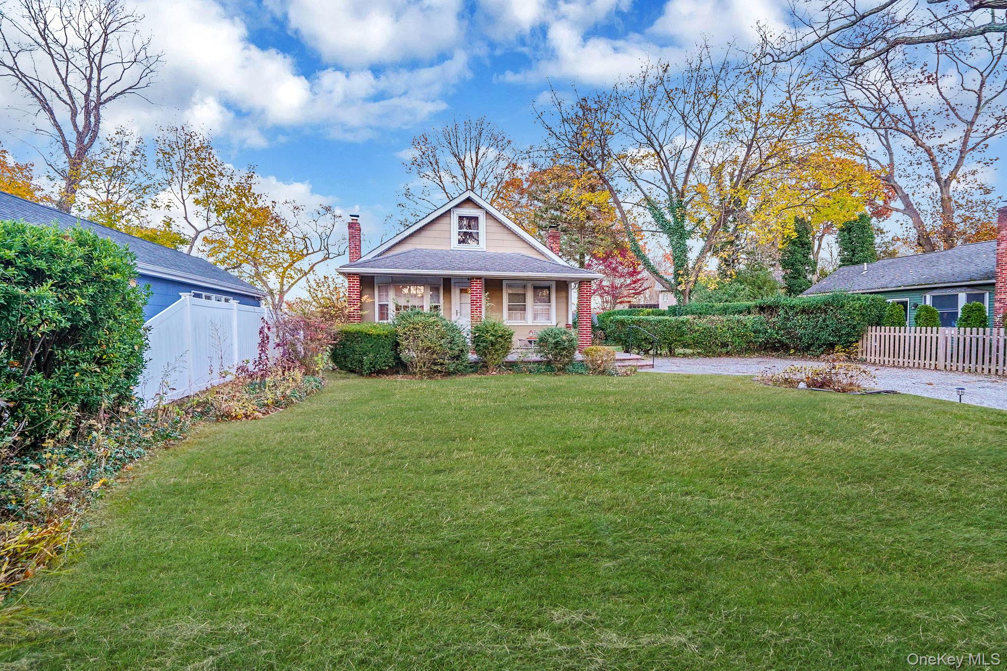 #6 photo, 411 Harrison Drive, Centerport , NY 11721